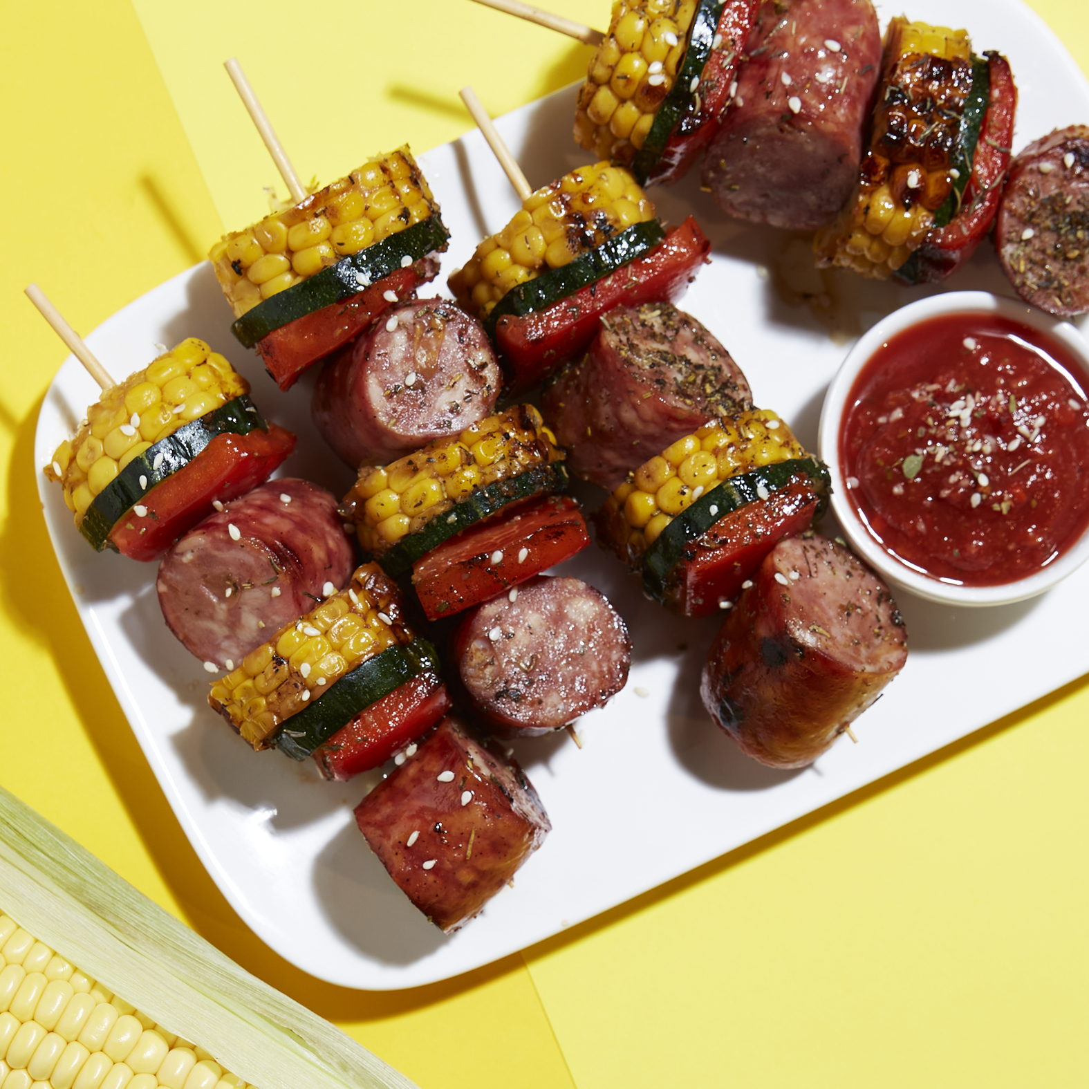 Spiedini di salsiccia e verdure