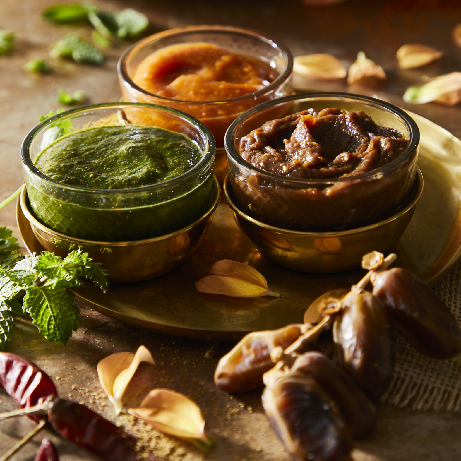 Indische chutney met koriander en munt