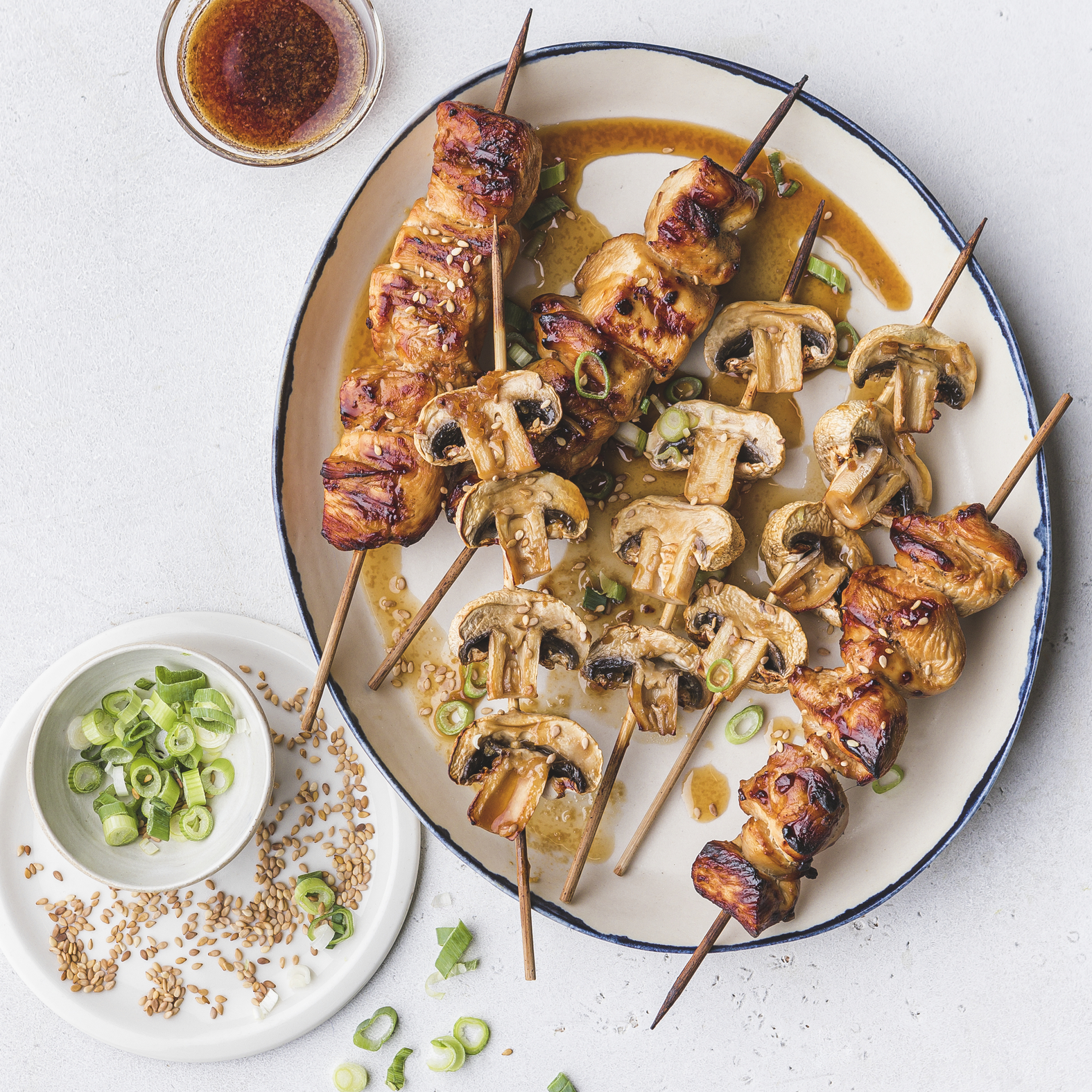 Yakitori spiesjes met kip en champignons