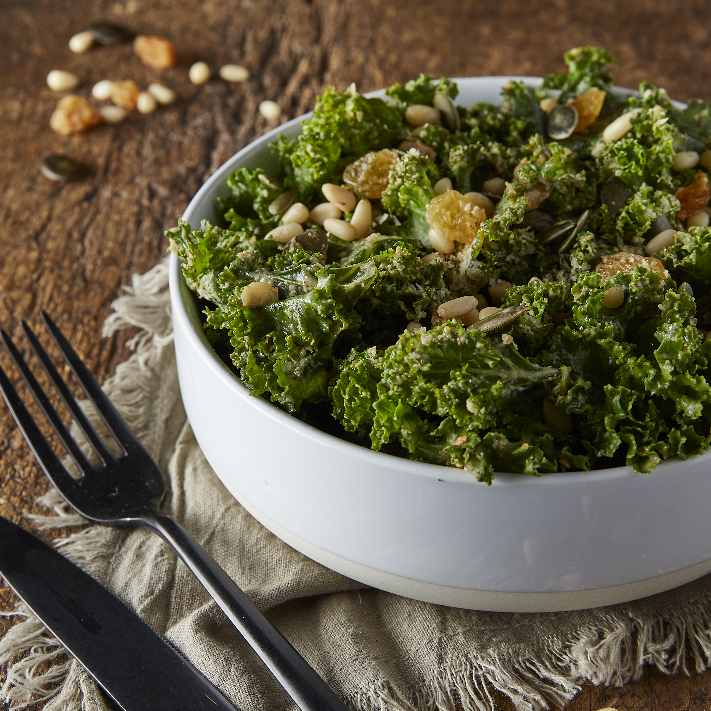 Ensalada de col rizada Umami