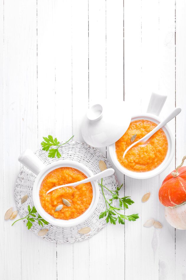 Crema de calabaza con especias de paella