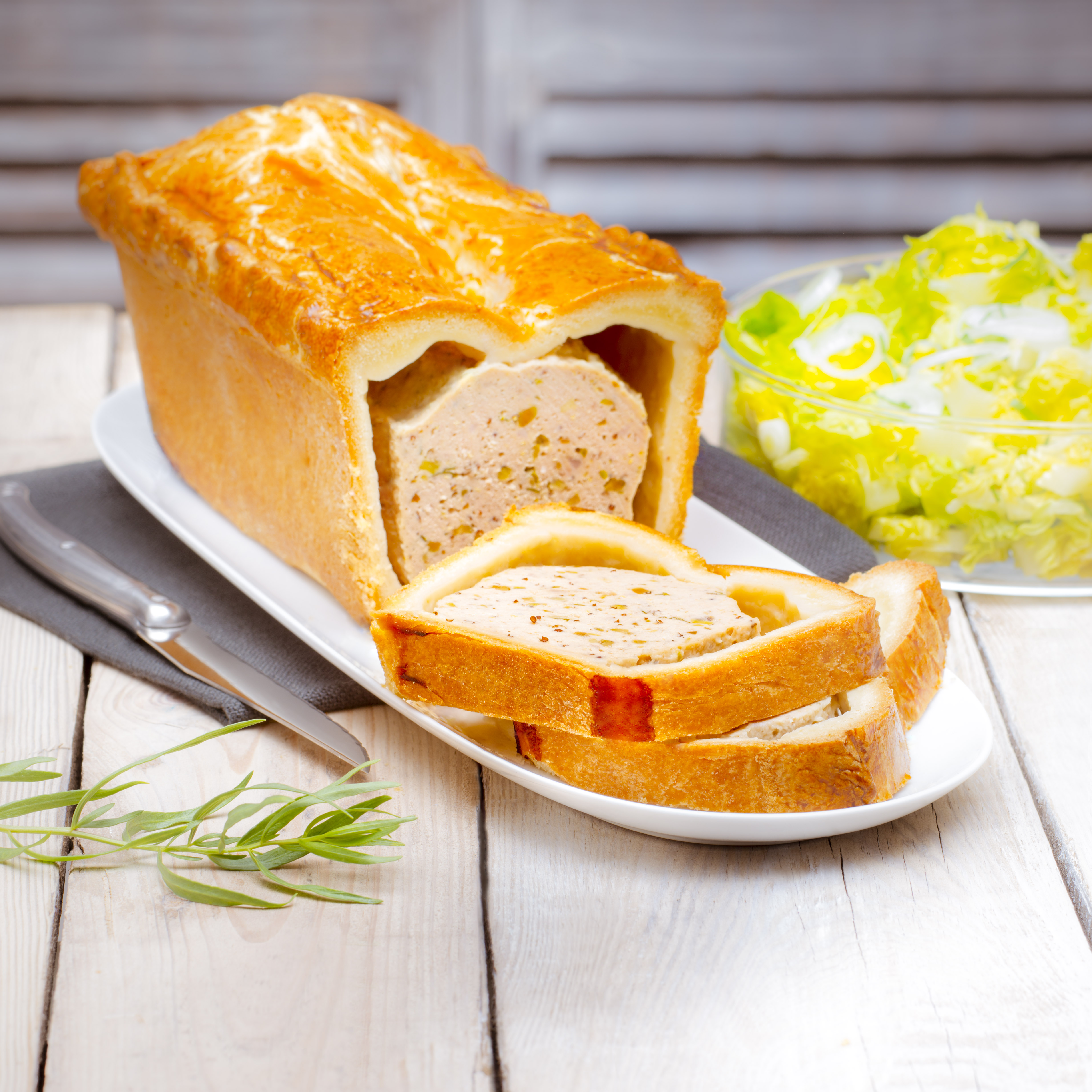 Paté en croute de pollo y estragón