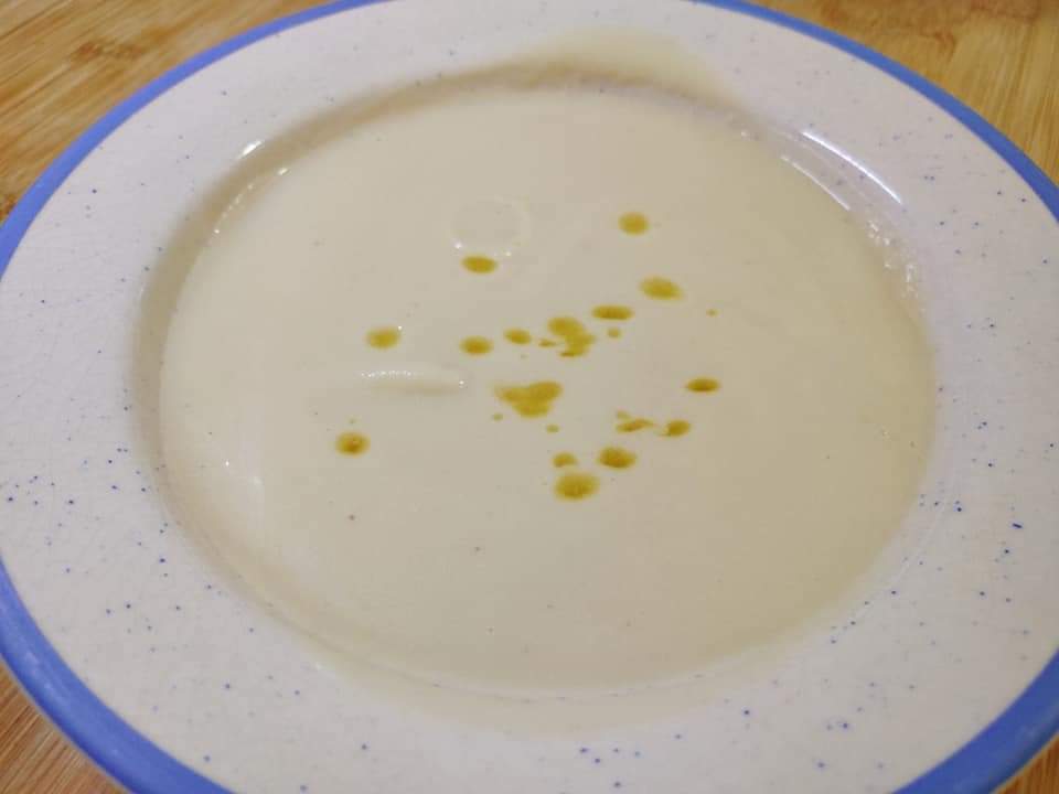 CREMA DE COLIFLOR CON AROMA DE POLLO