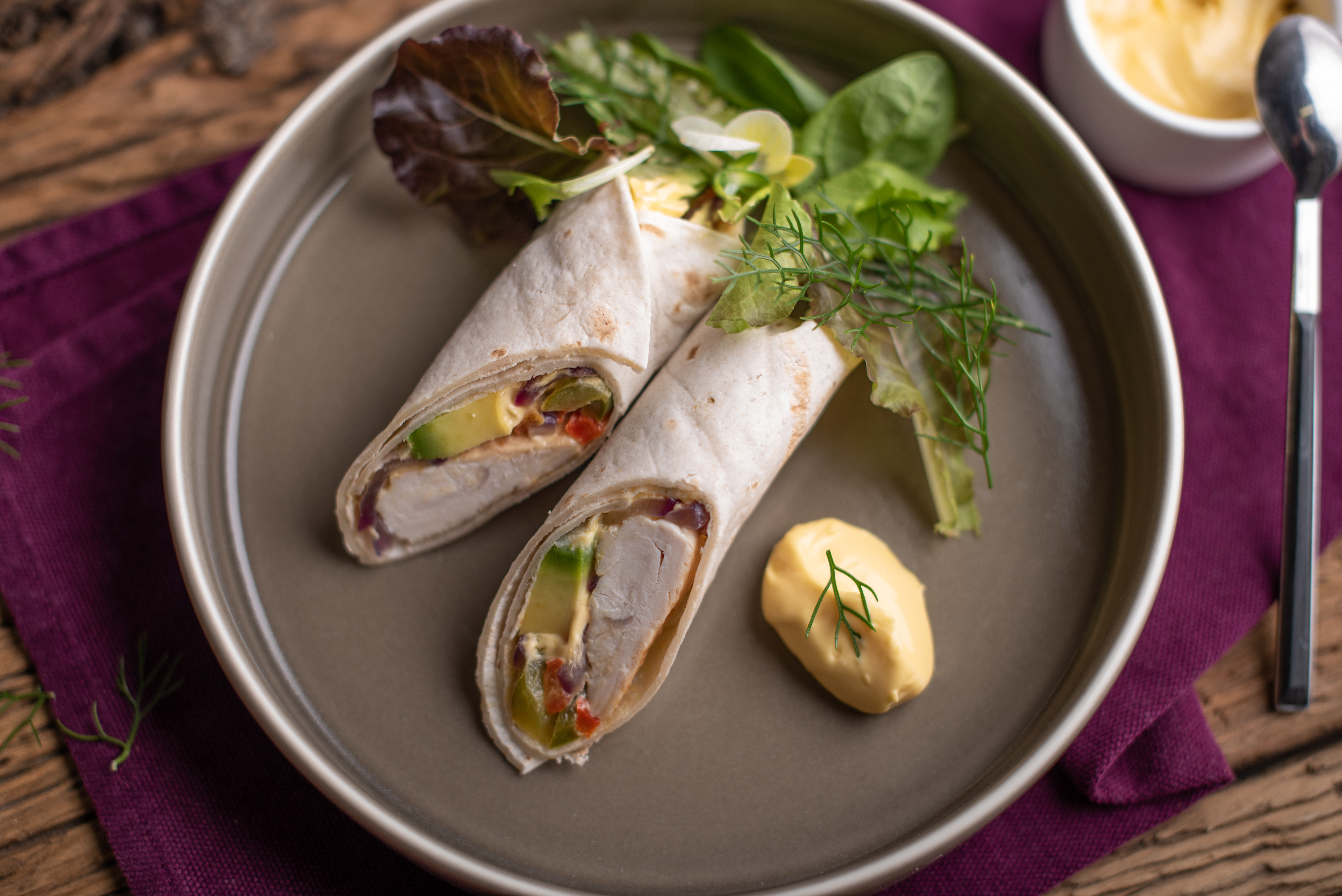Fajitas di pollo e avocado