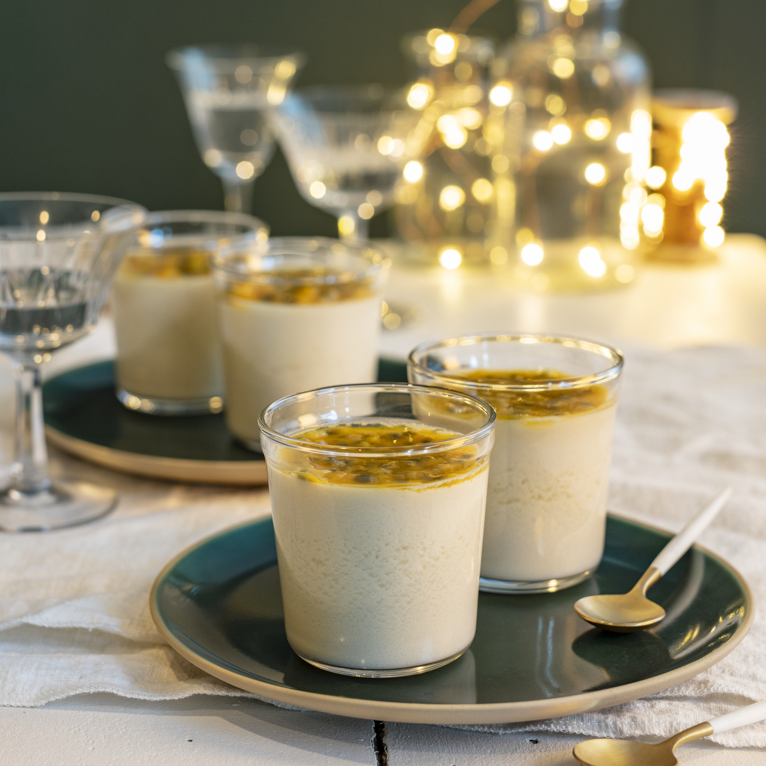 Kokosnoot, mango en passiefruit mousse