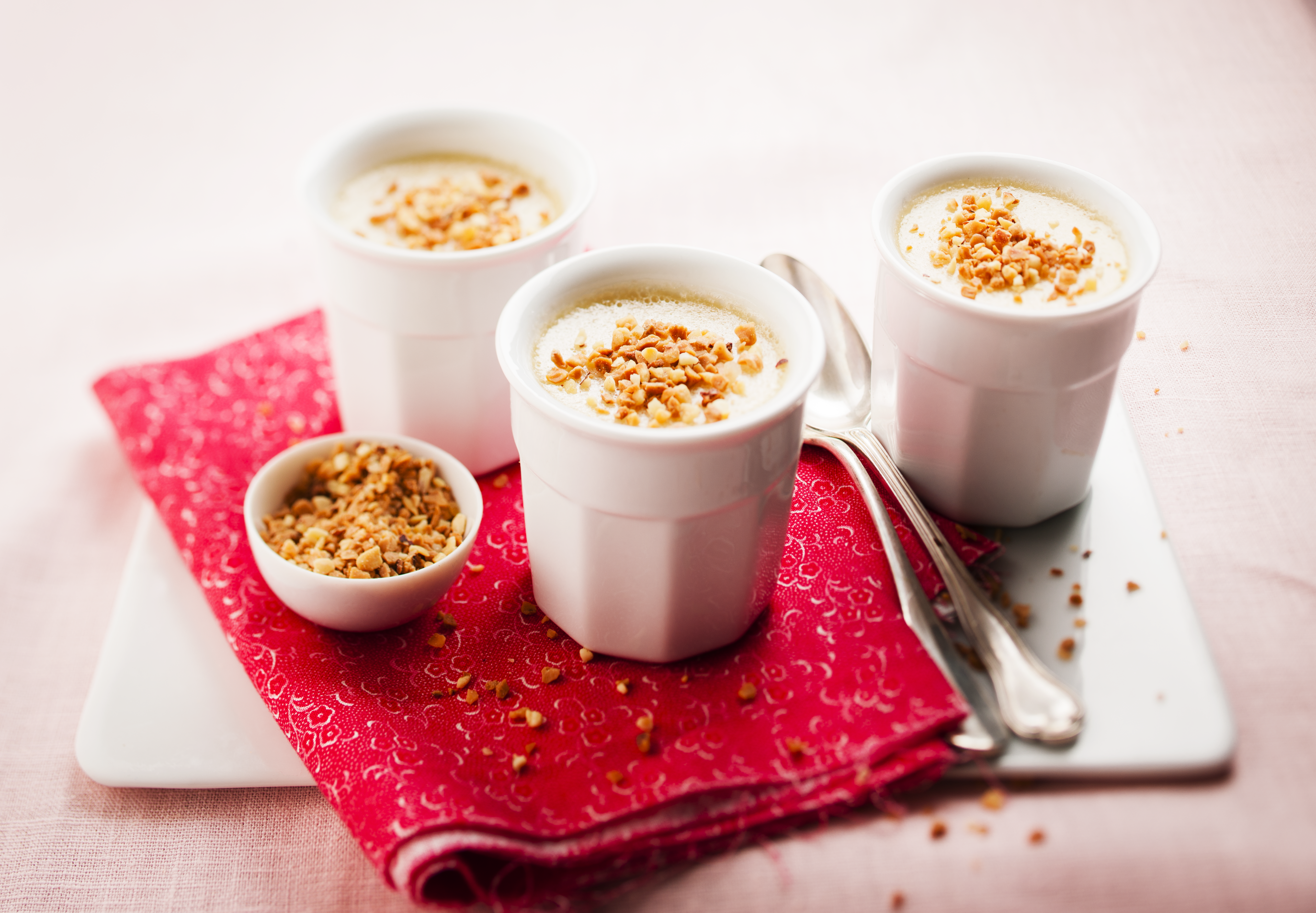 Crema de almendras con miel