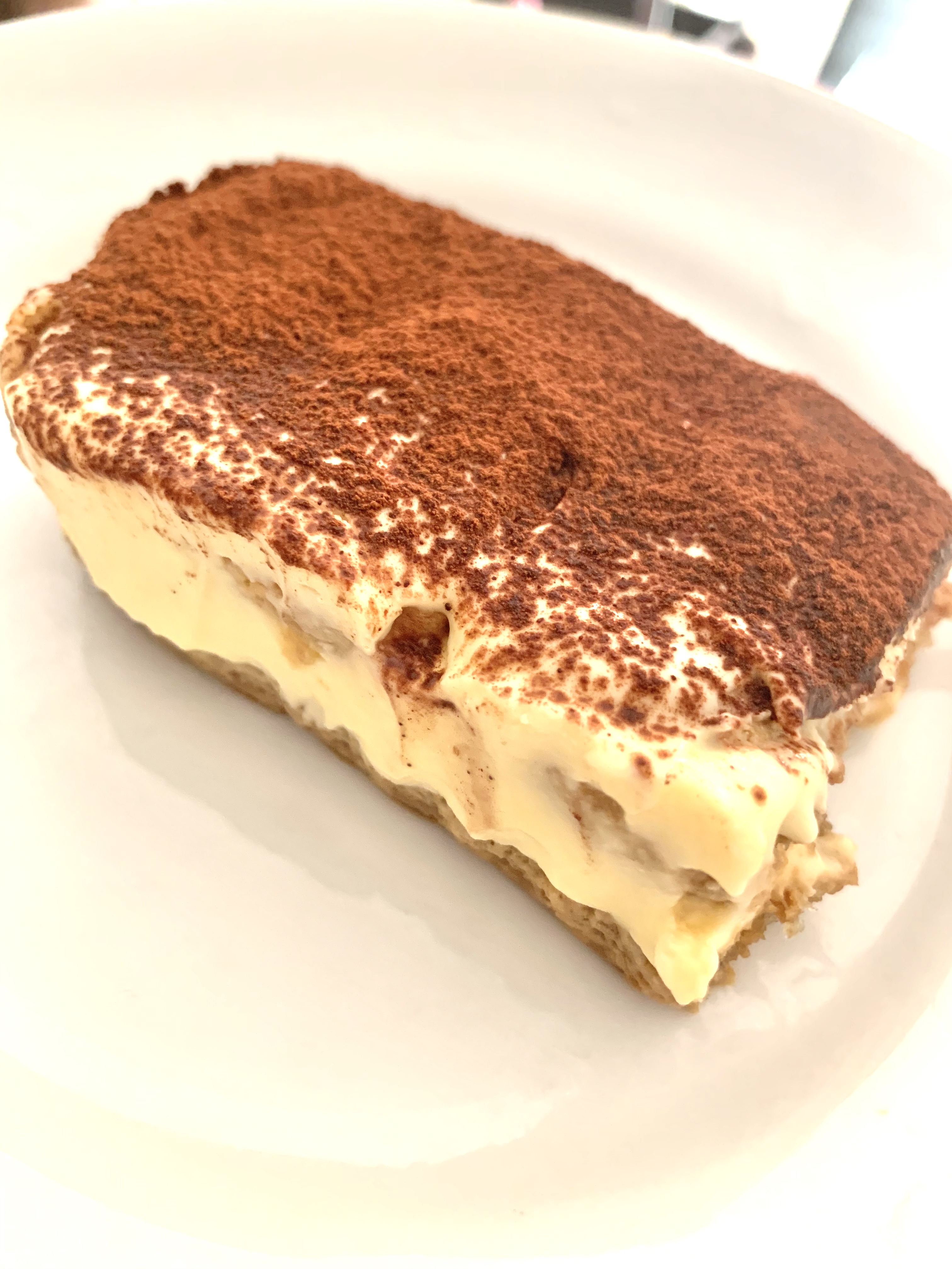 Tiramisù con mascarpone e panna