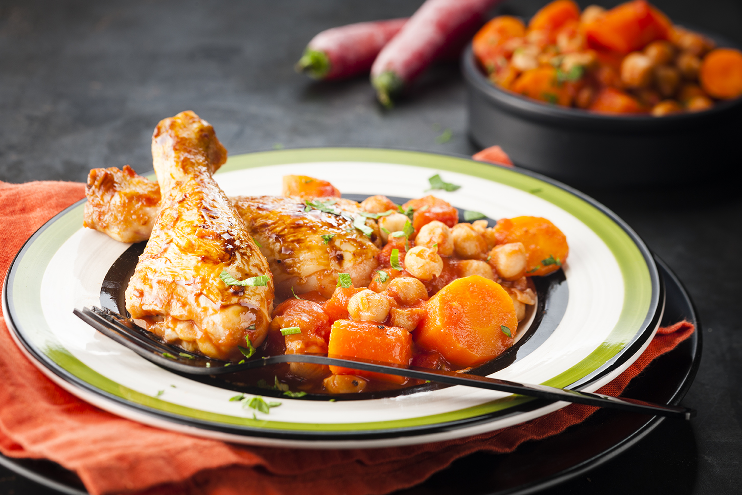 Muslos de pollo y garbanzos