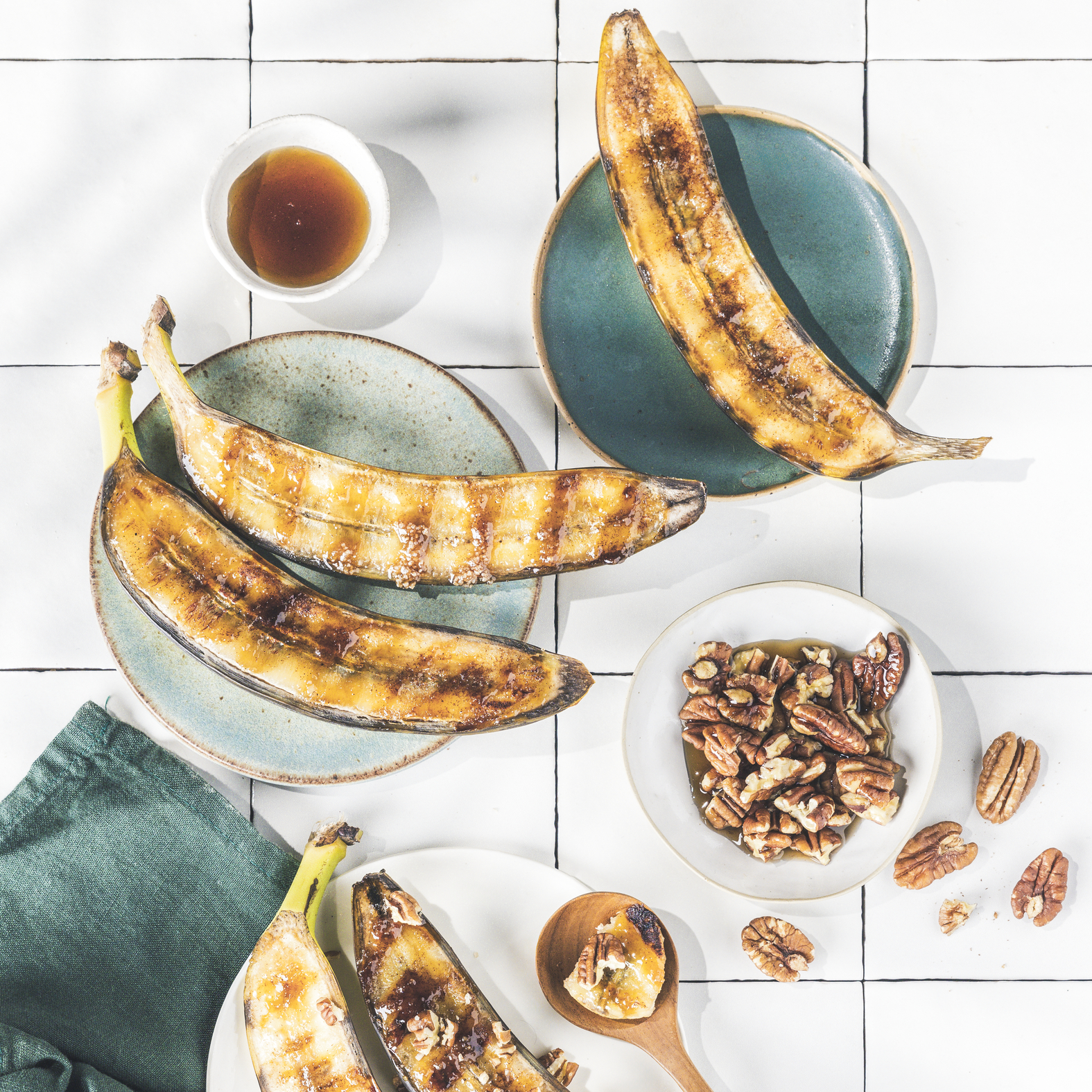Banane grigliate alla brasiliana con noci pecan