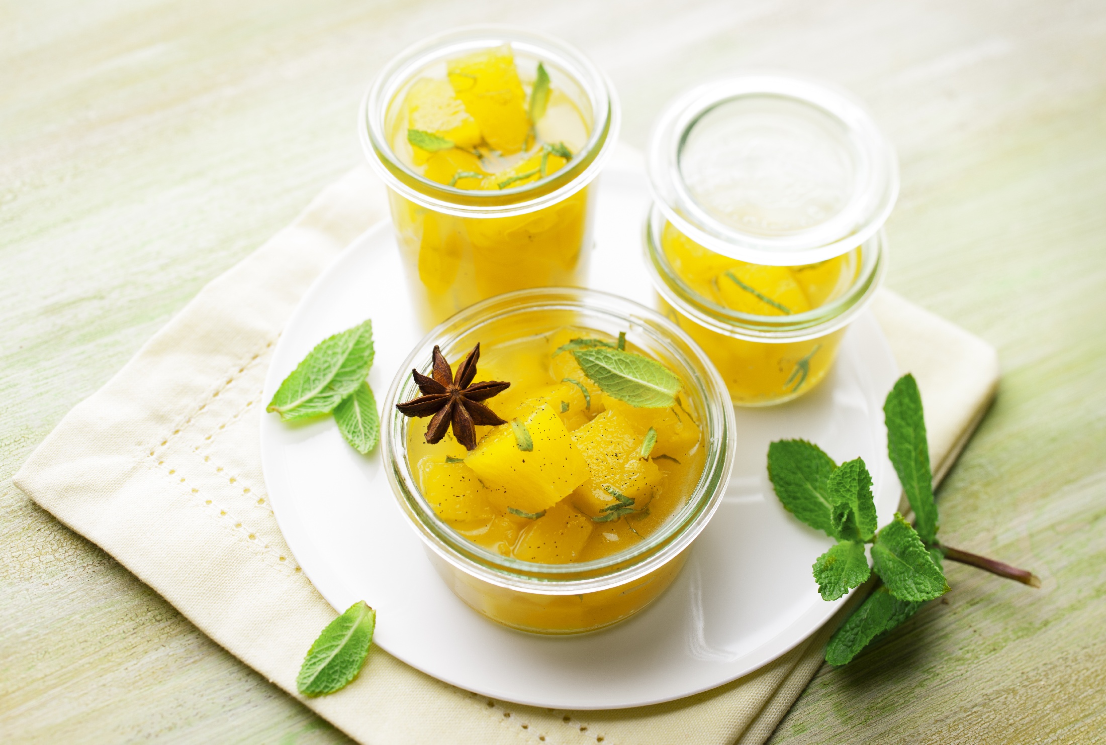 Piña con sirope de vainilla