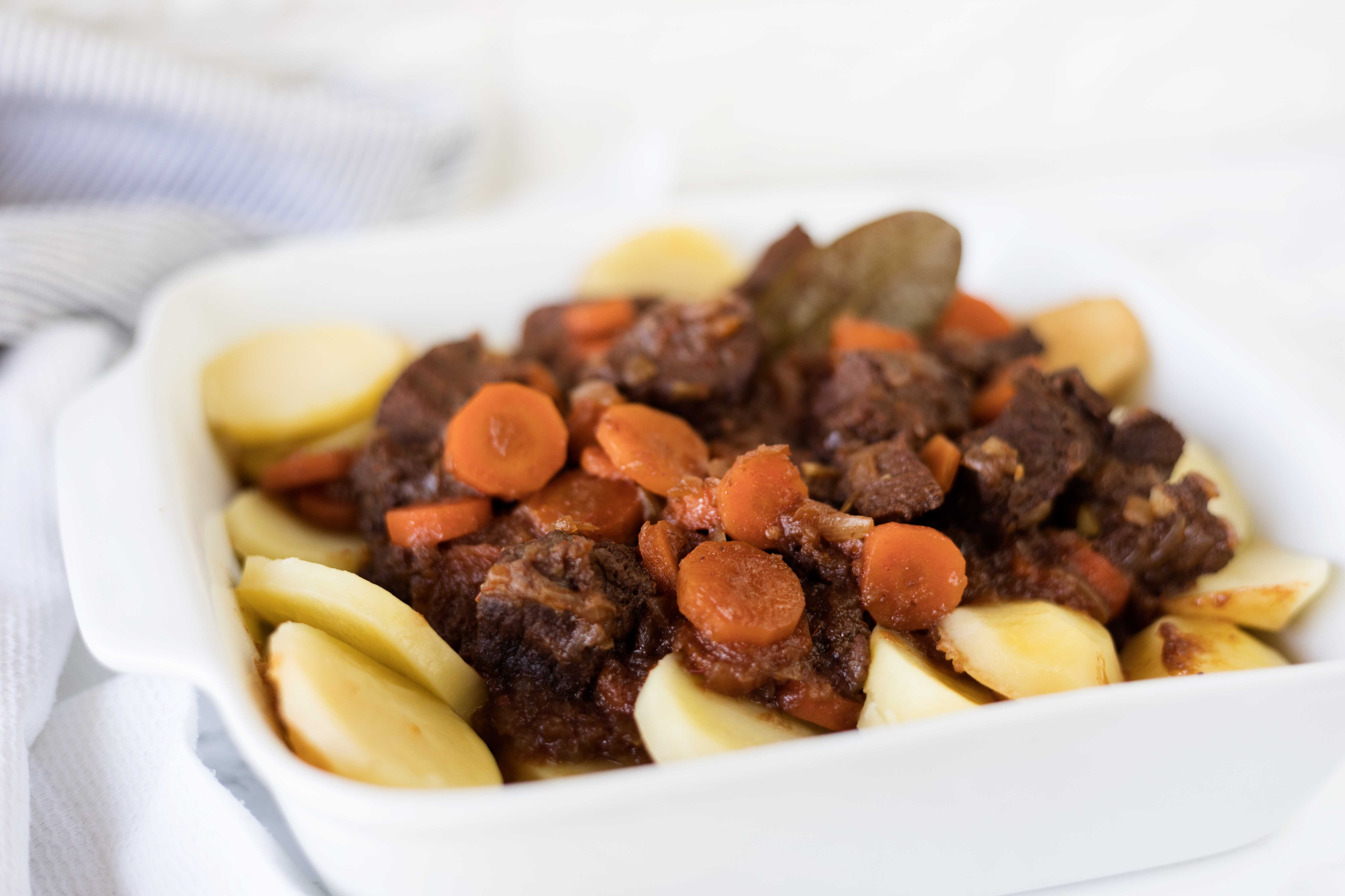 Ternera guisada con Pedro Ximénez y patatas