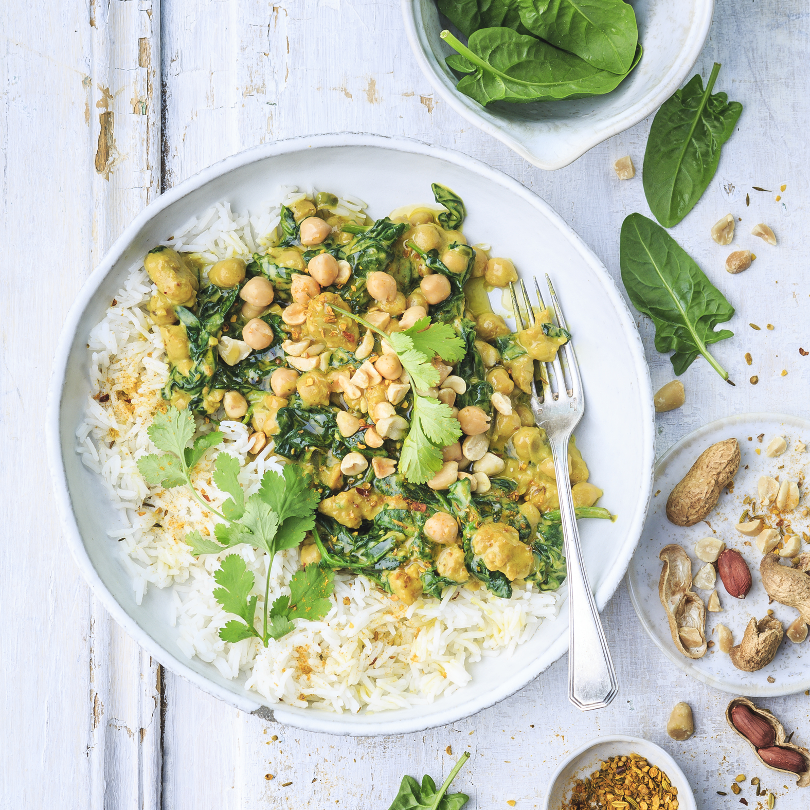 Soja texturizada al curry con mantequilla de cacahuetes