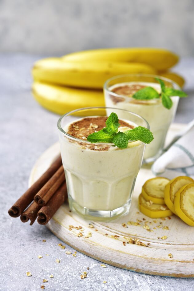 Smoothie de manzana, plátano y canela