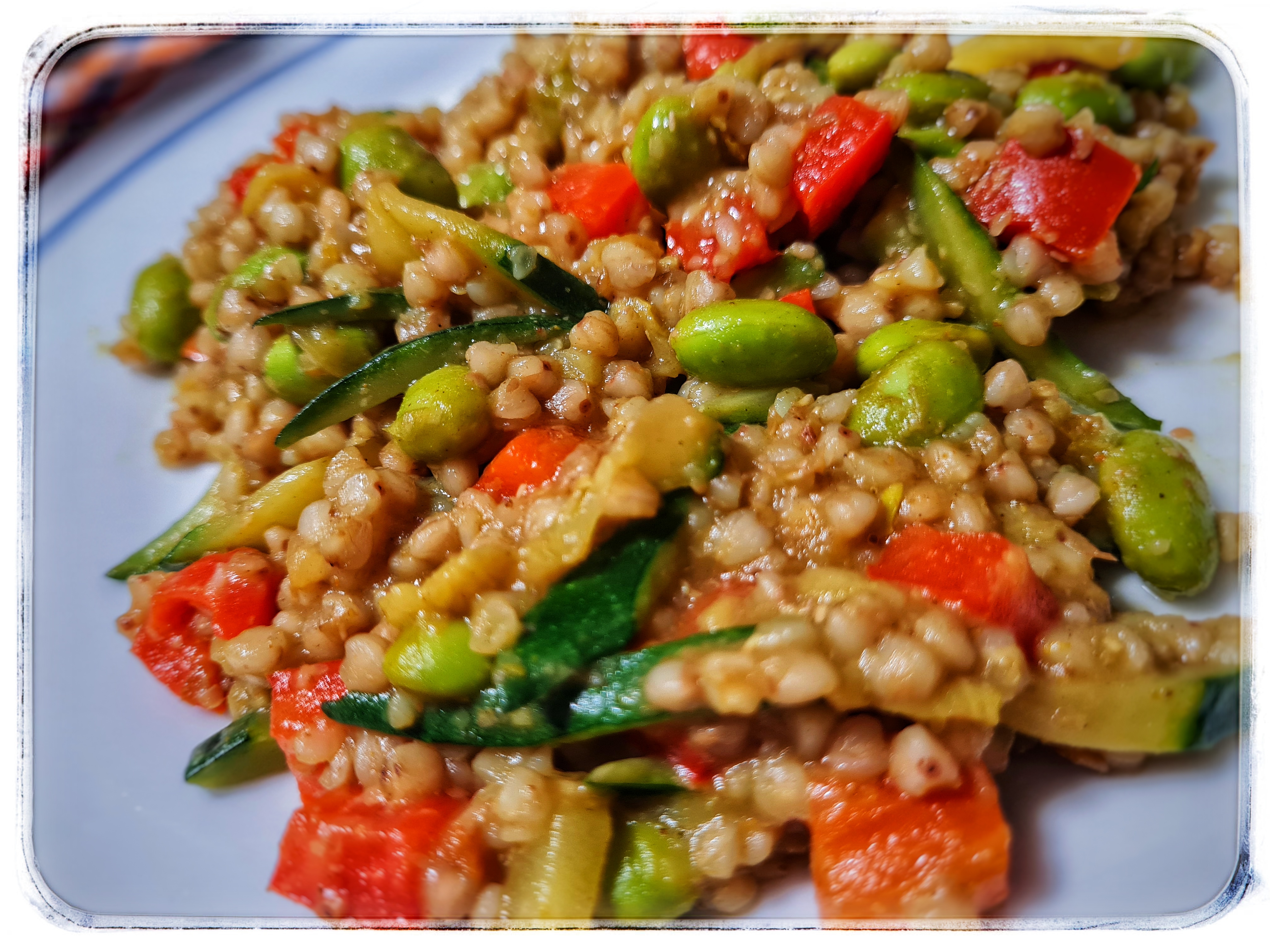 Grano saraceno con verdure ed edamame