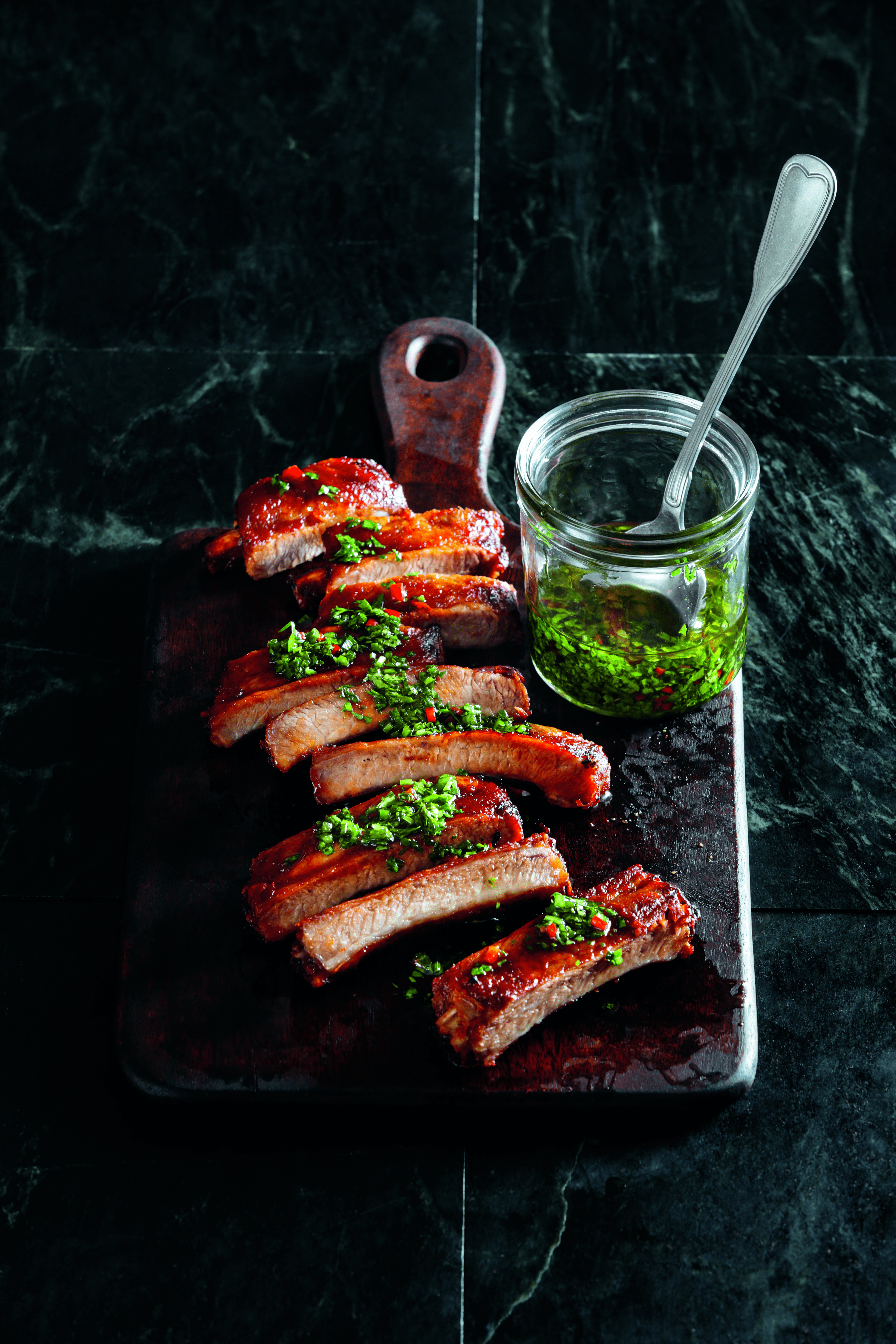 VARKENSKEBAB MET BARBECUESAUS