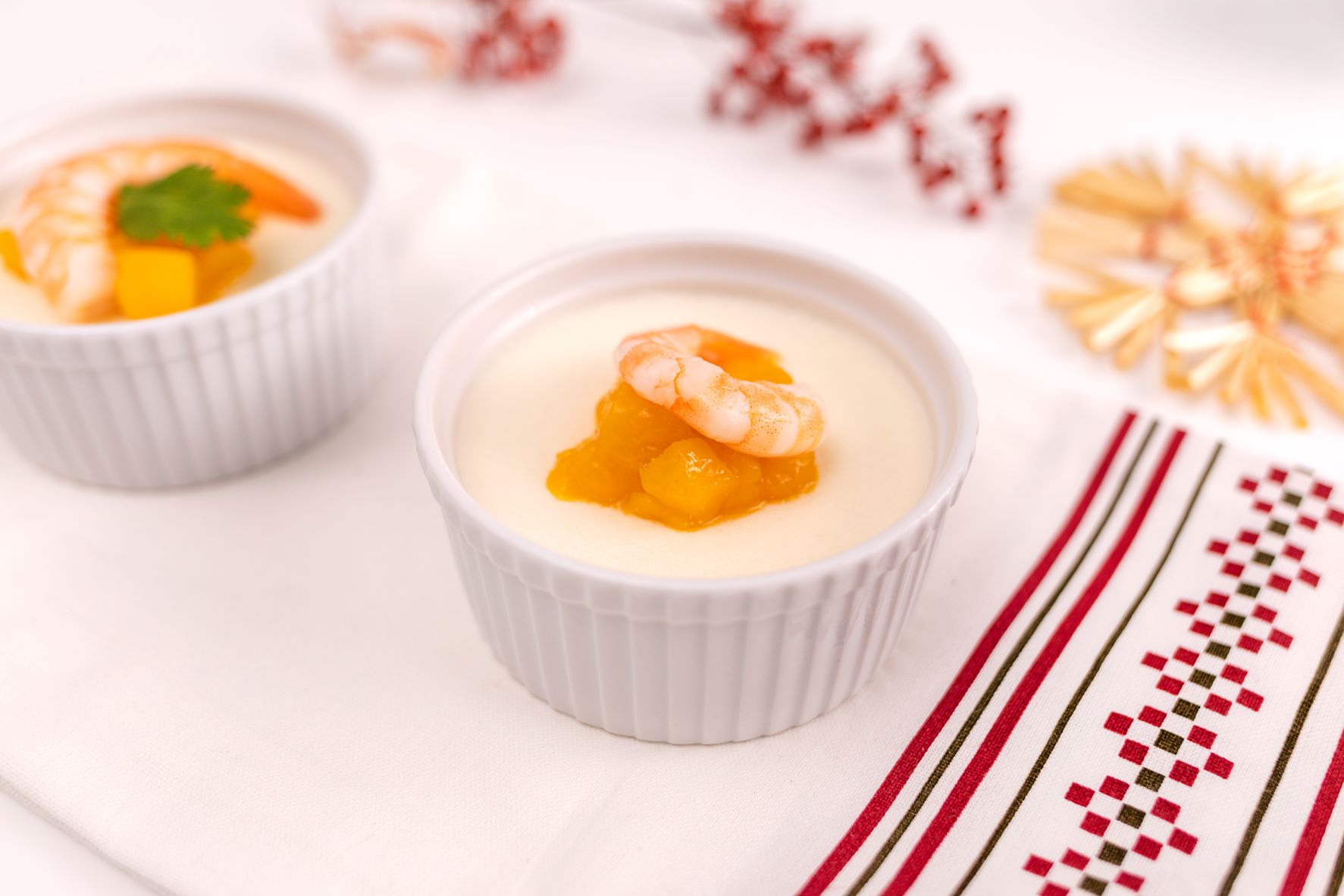 Panna cotta de mariscos con mango