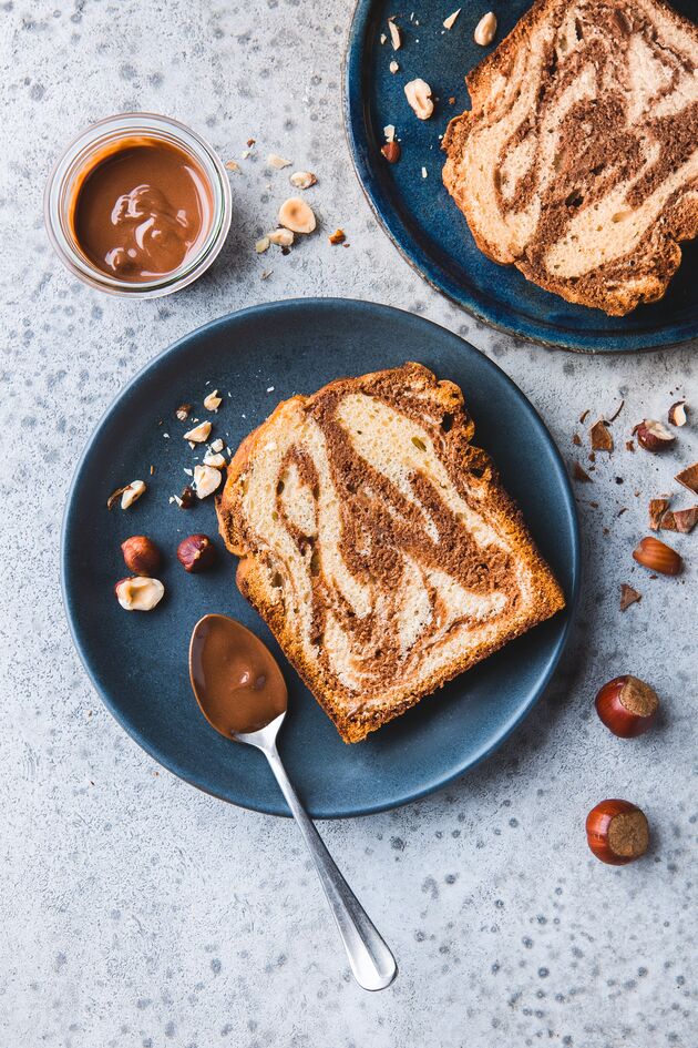 Bizcocho marmolado con crema de cacao y vainilla