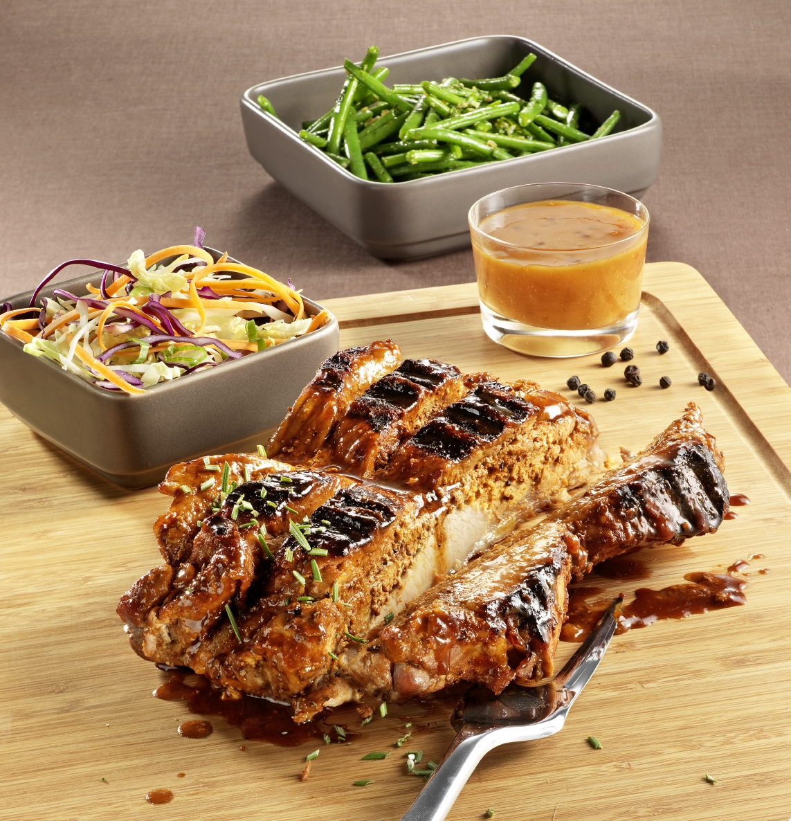Ribbetjes zonder bot met zoete barbecuesaus