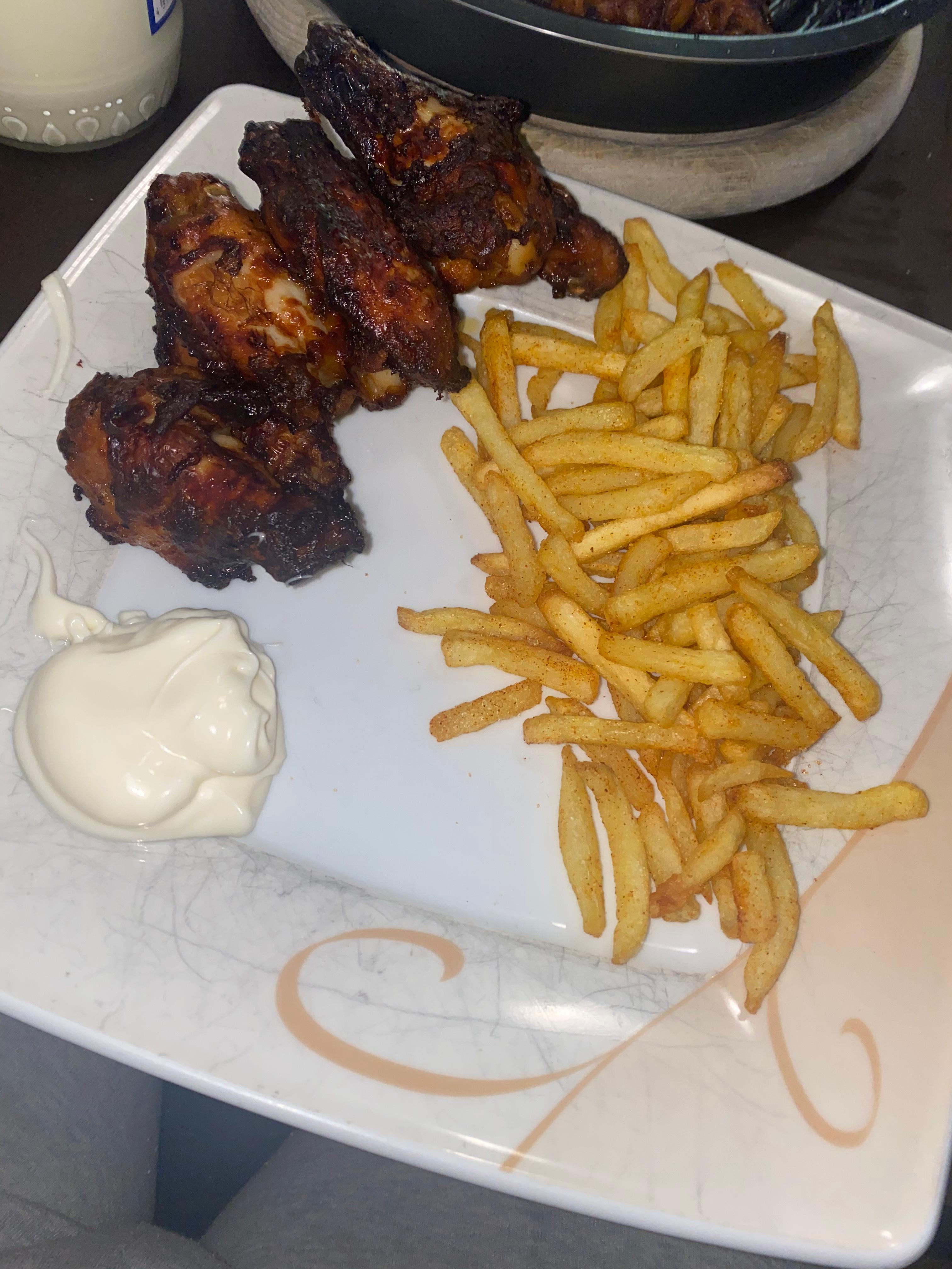 Tk Pommes mit Tk chicken wrings