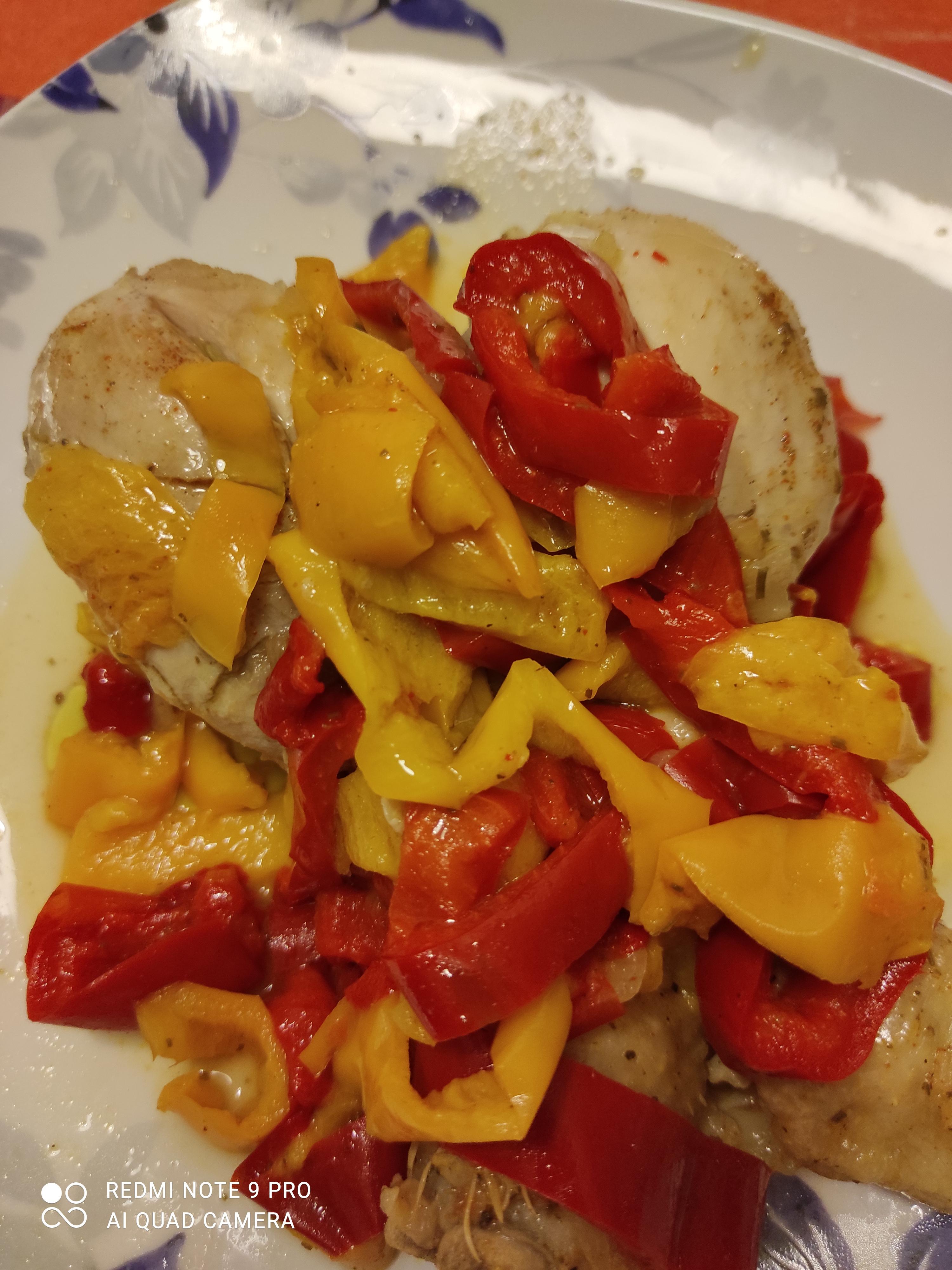 Coscette di pollo e peperoni