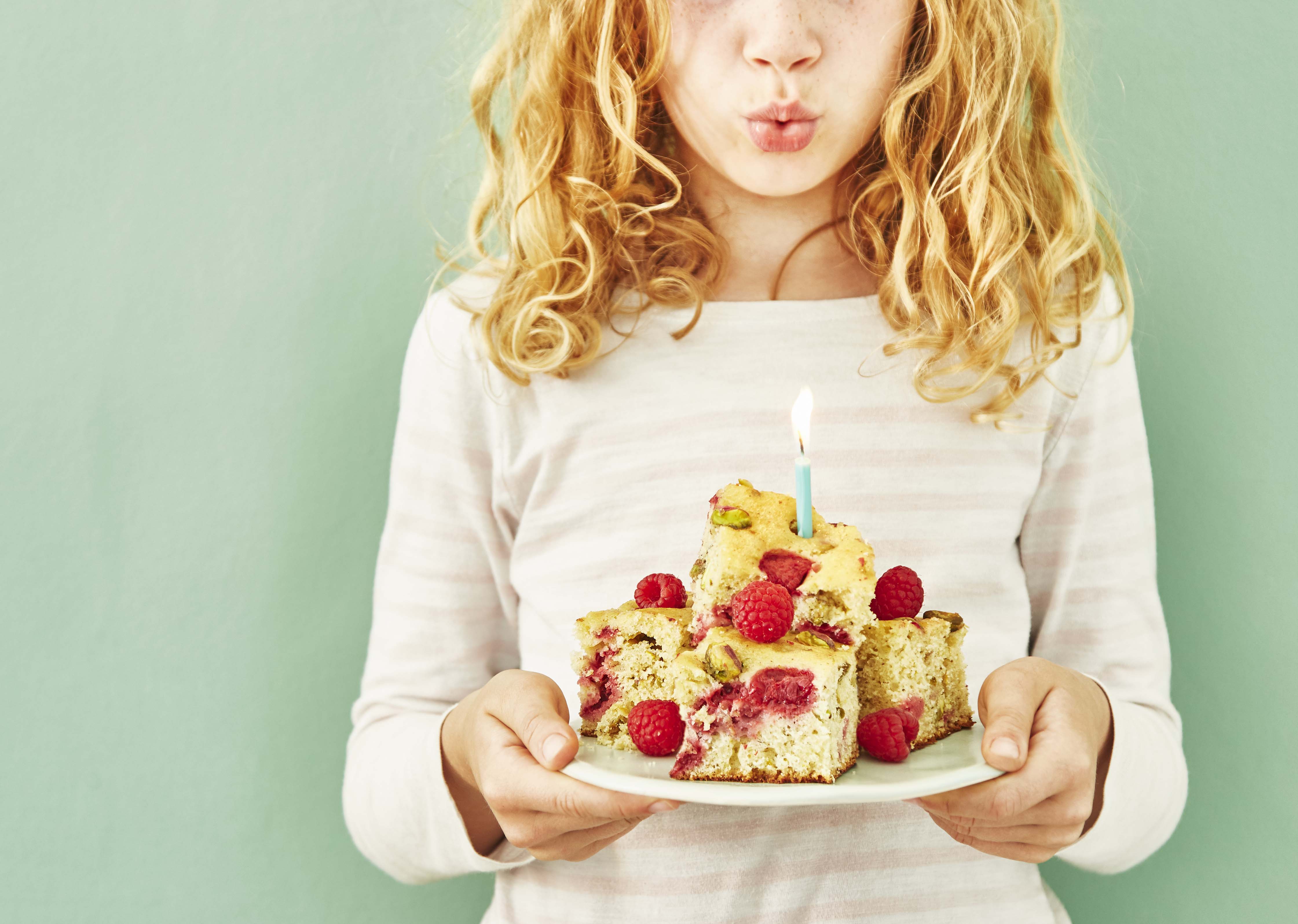 Himbeeren- und Pistazienkuchen