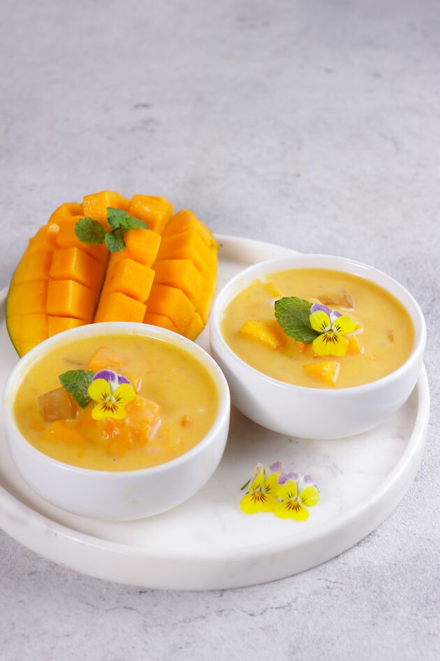 Sopa de mango y naranja