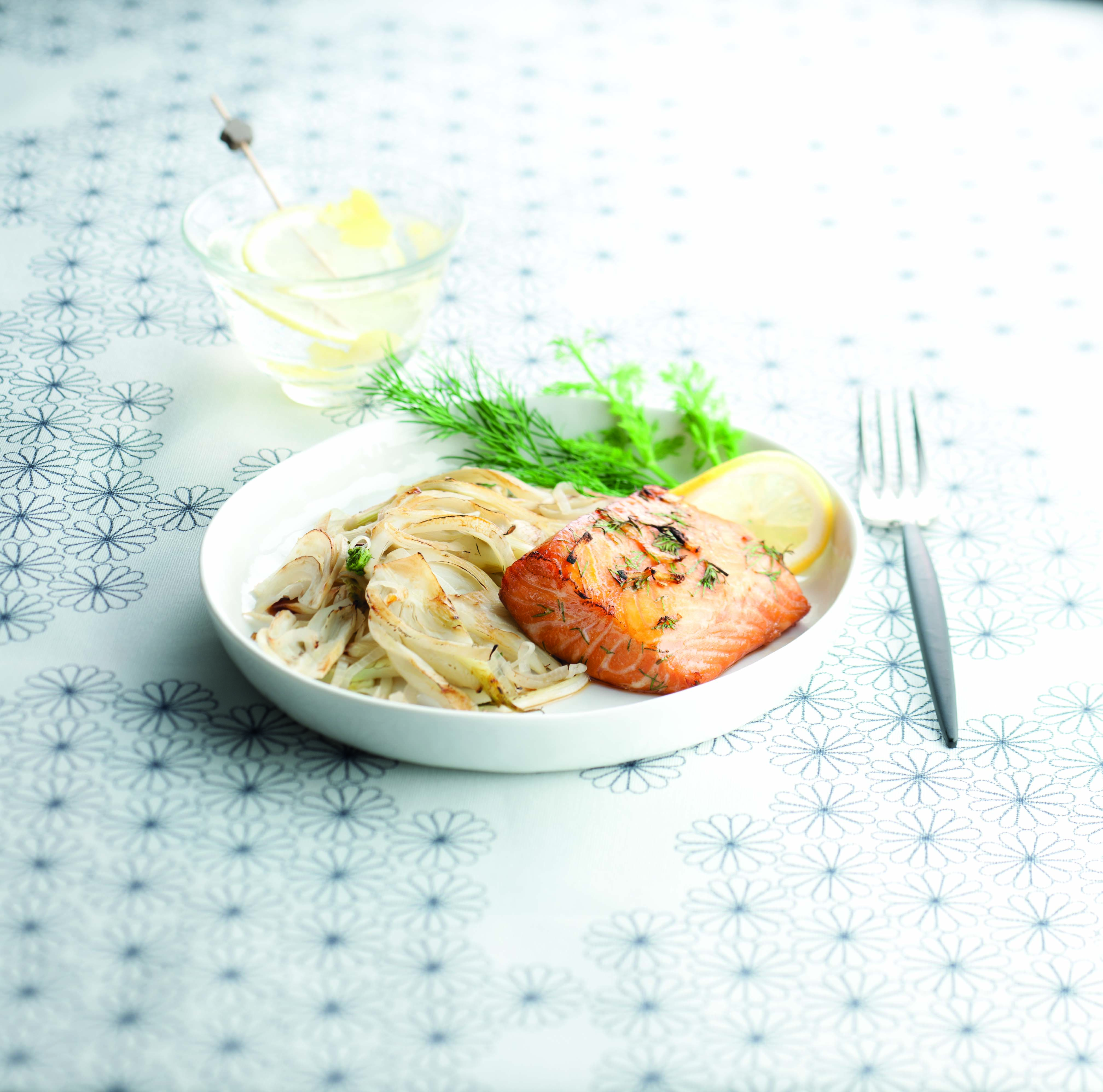 Fenchel, Lachs, Dill und Zitrone