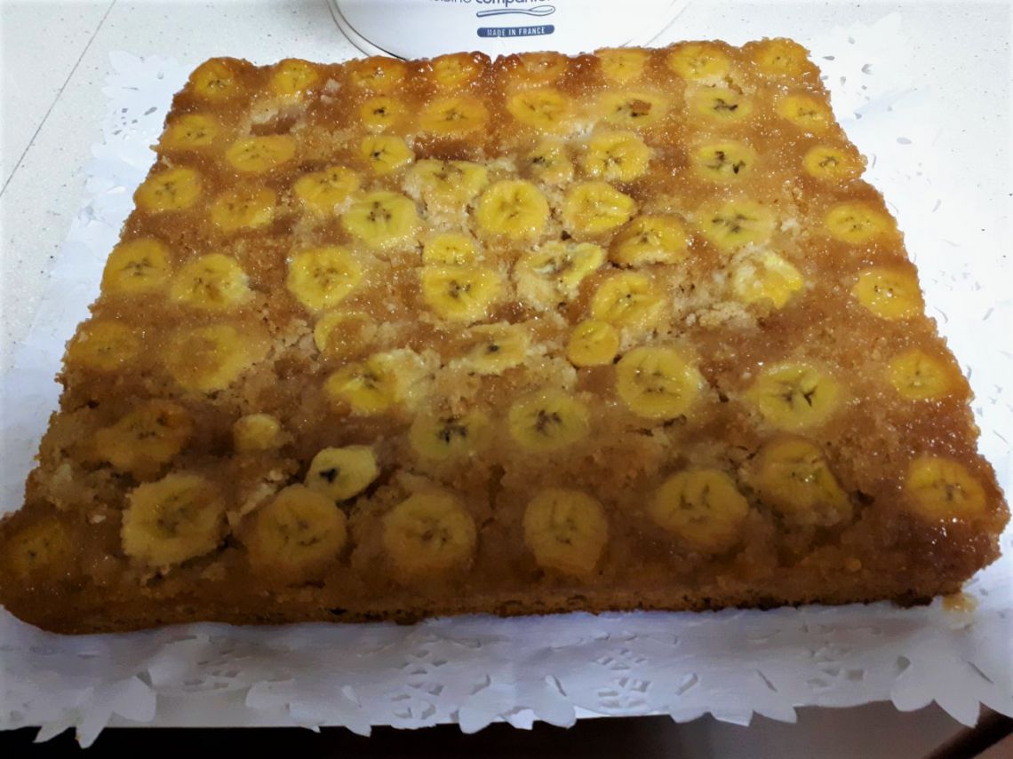 Bolo de canela com banana caramelizada SSB