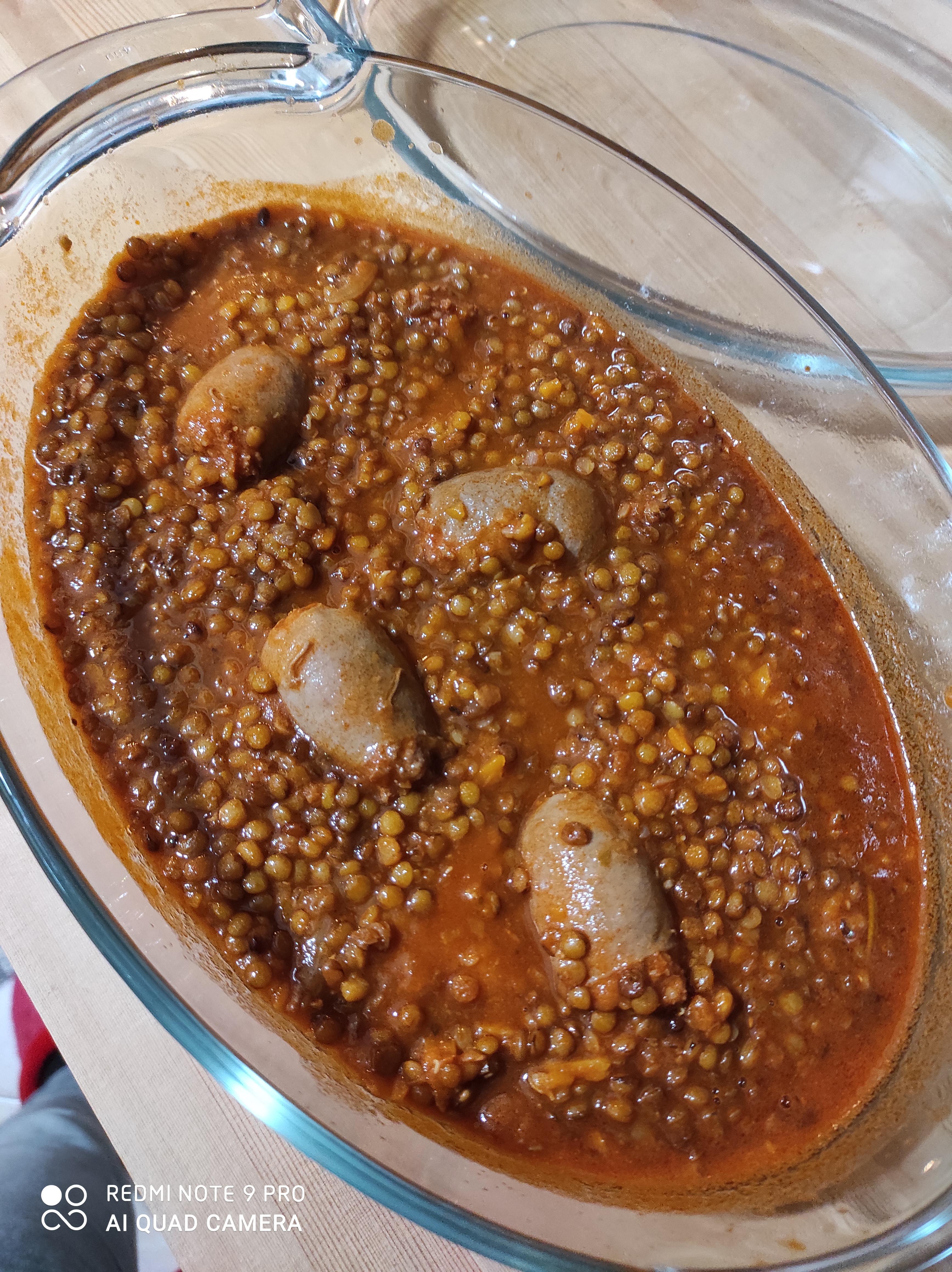Lenticchie al sugo con salsicce