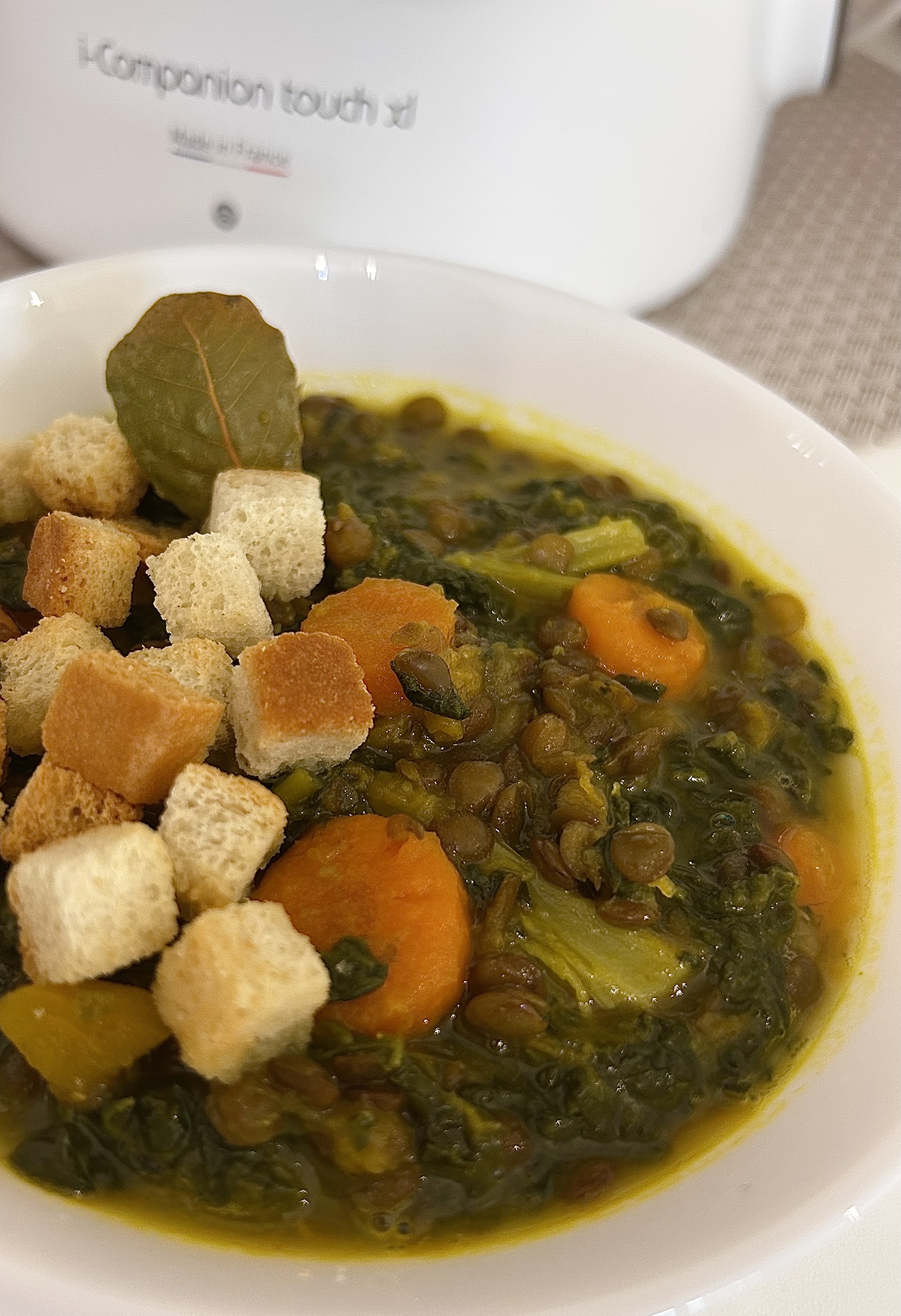 Zuppa di lenticchie zucca e cavolo speziata