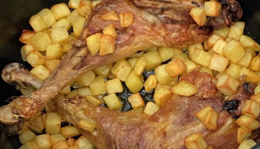 CUISSES DE POULET POMMES DE TERRE À L'EXTRA CRISP - Recette Cookeo V3