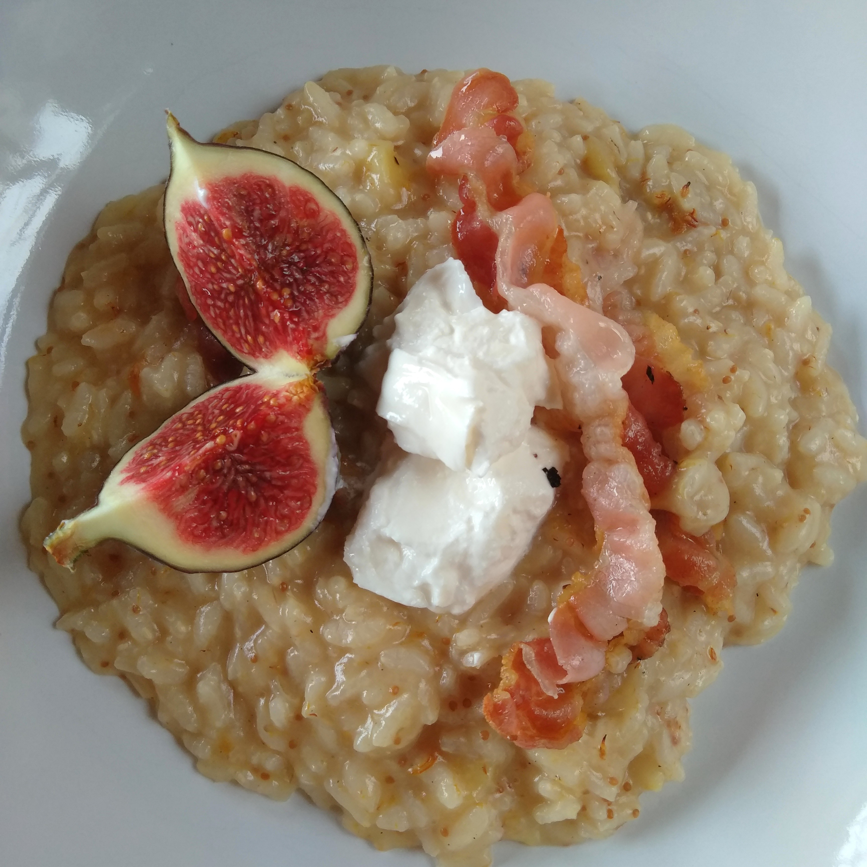 Risotto ai fichi con pancetta e burrata