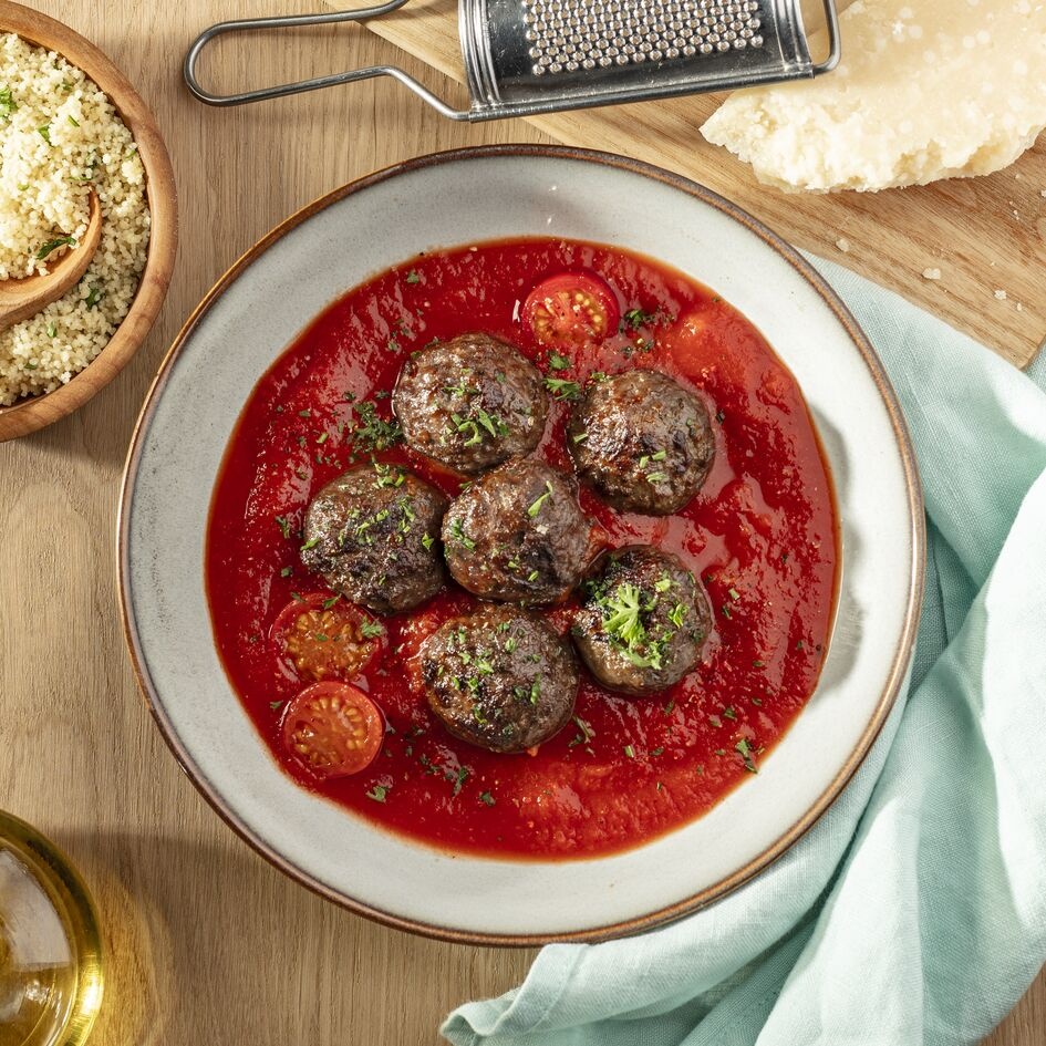Almôndegas com Molho de Tomate