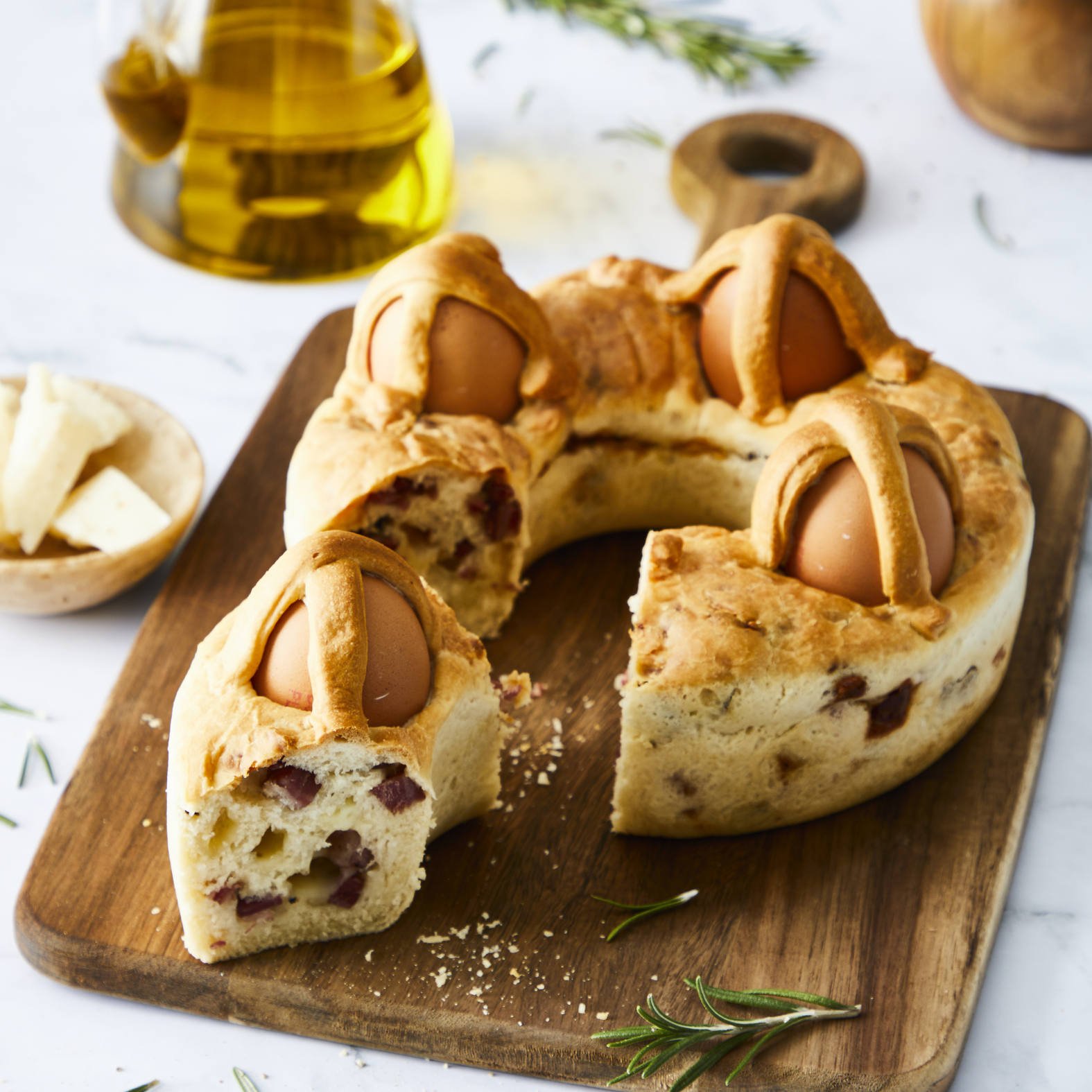Pan Casatiello con jamón