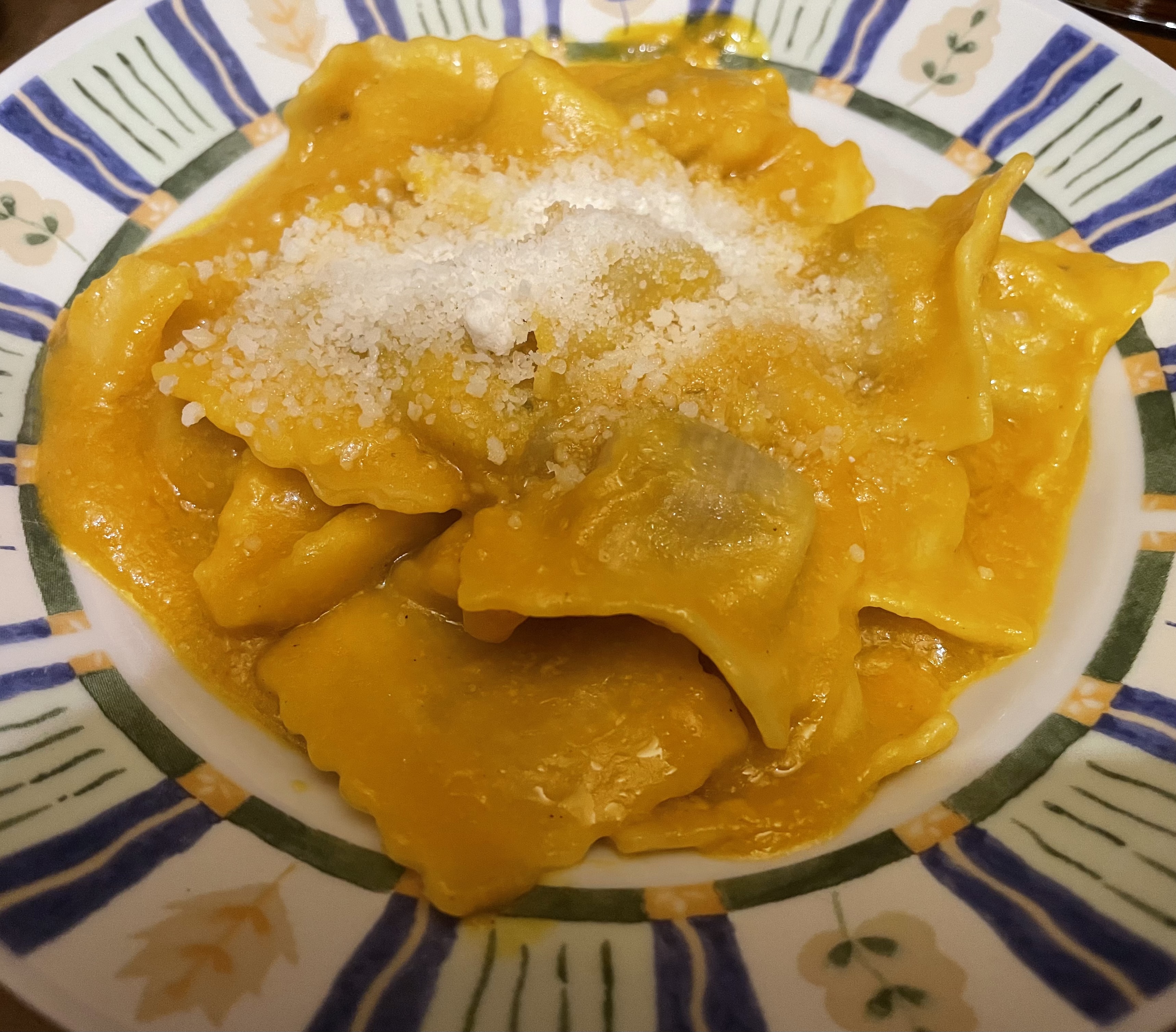 Ravioli con crema di zucca