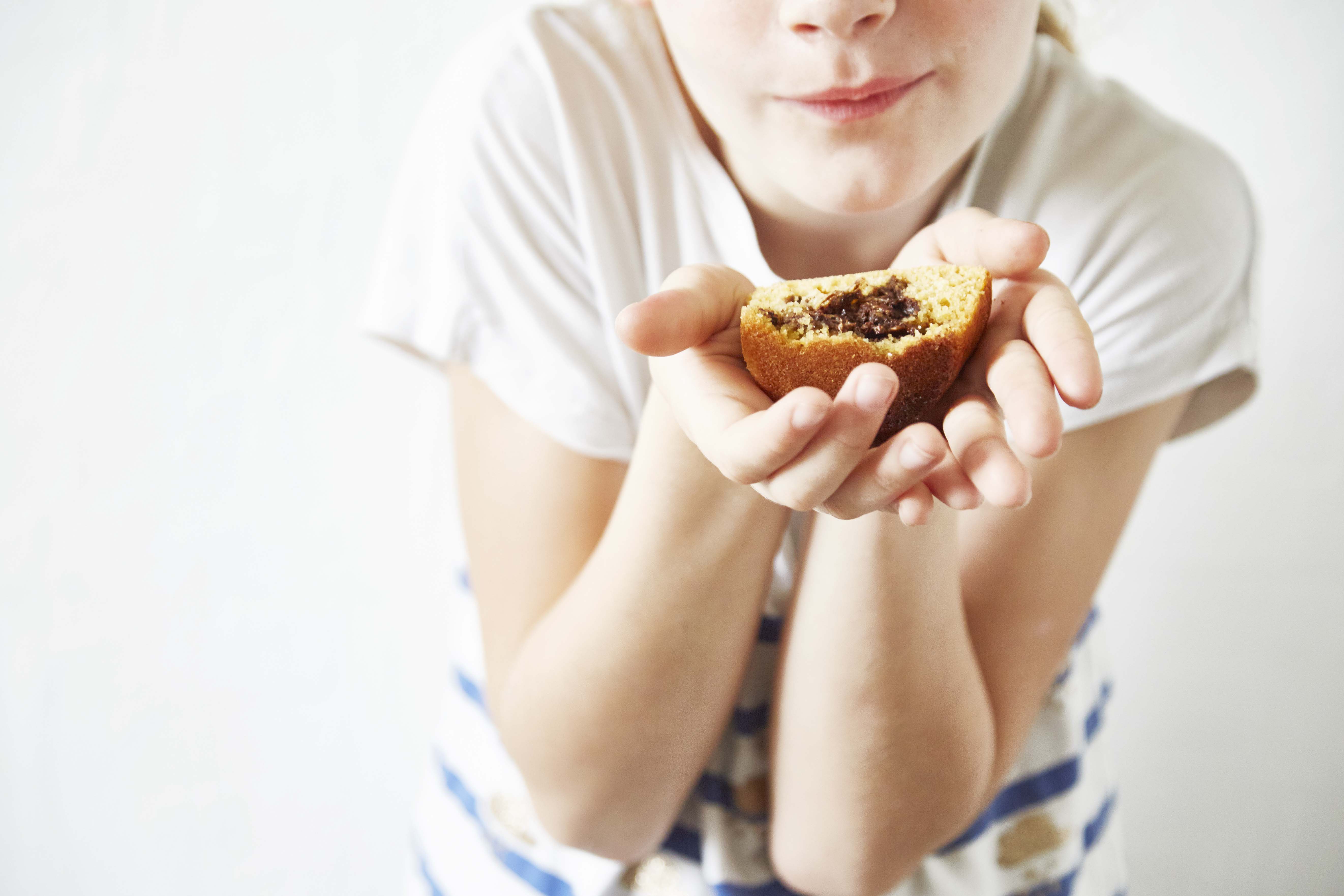 Glutenfreie Muffins mit knusprigem „Rose des Sables”-Kern