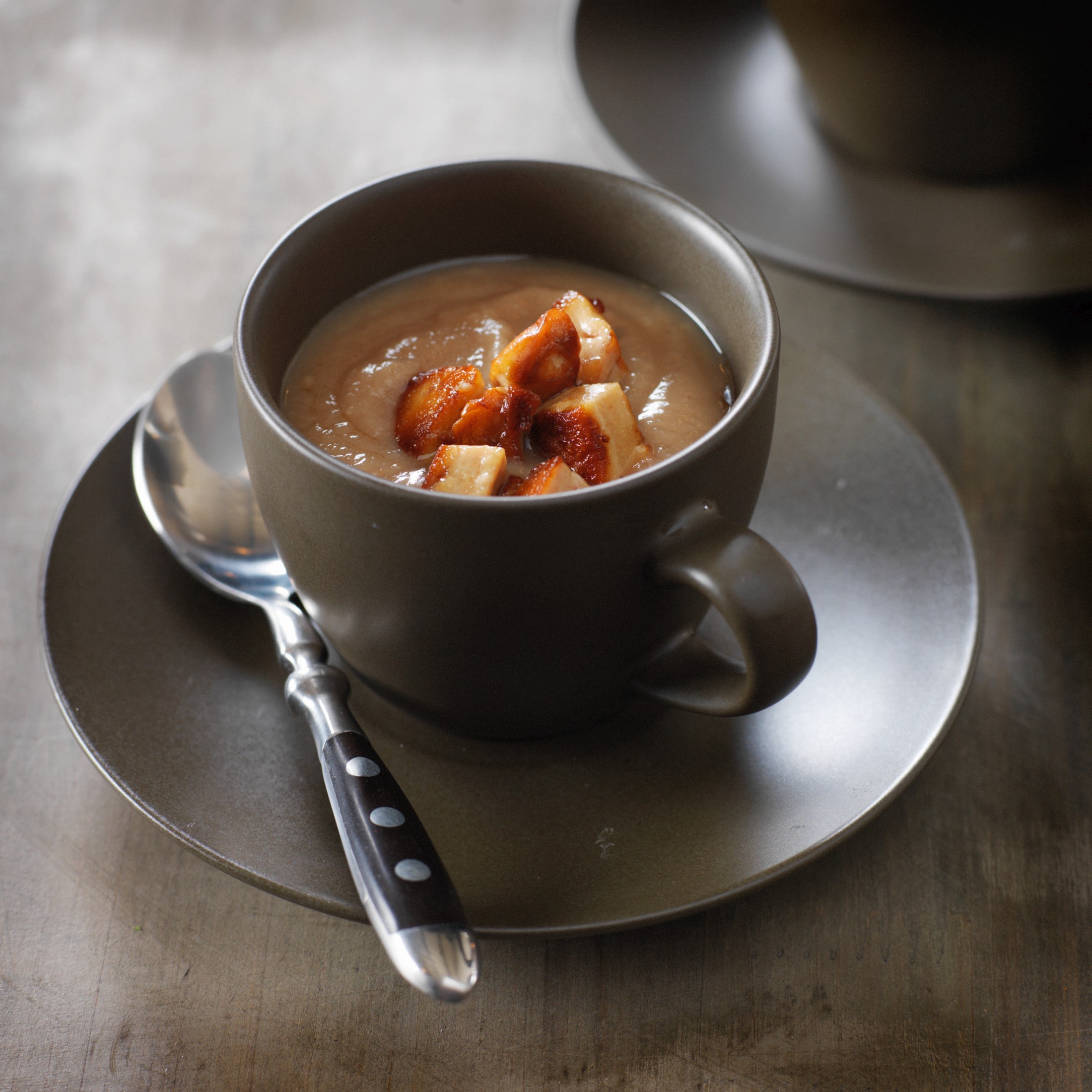 Vellutata di castagne con foie gras