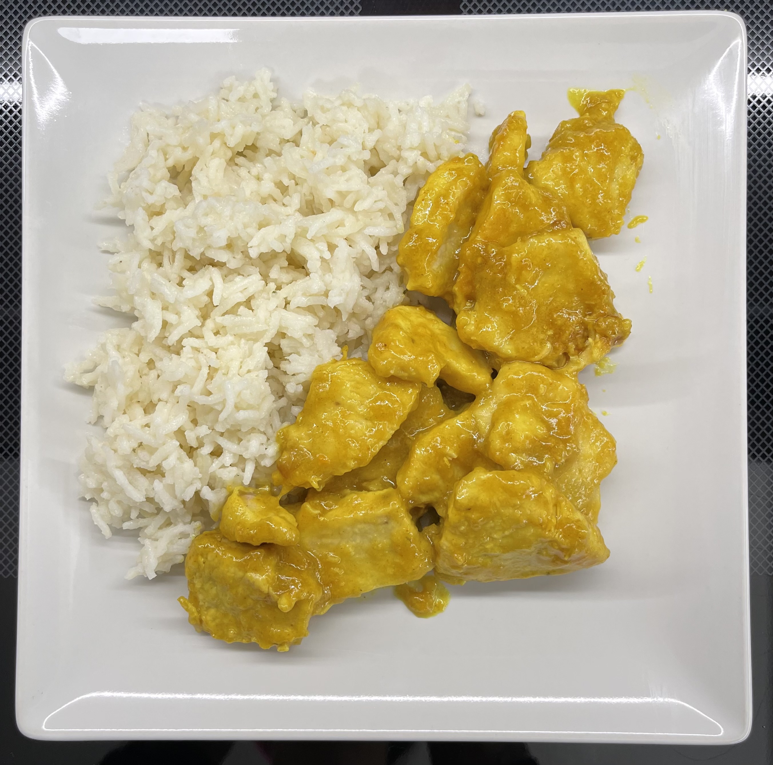 Pollo al curry con riso Basmati