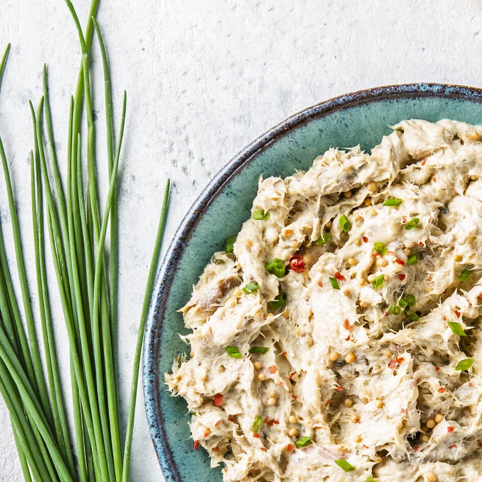 Rillettes de caballa con granos de mostaza