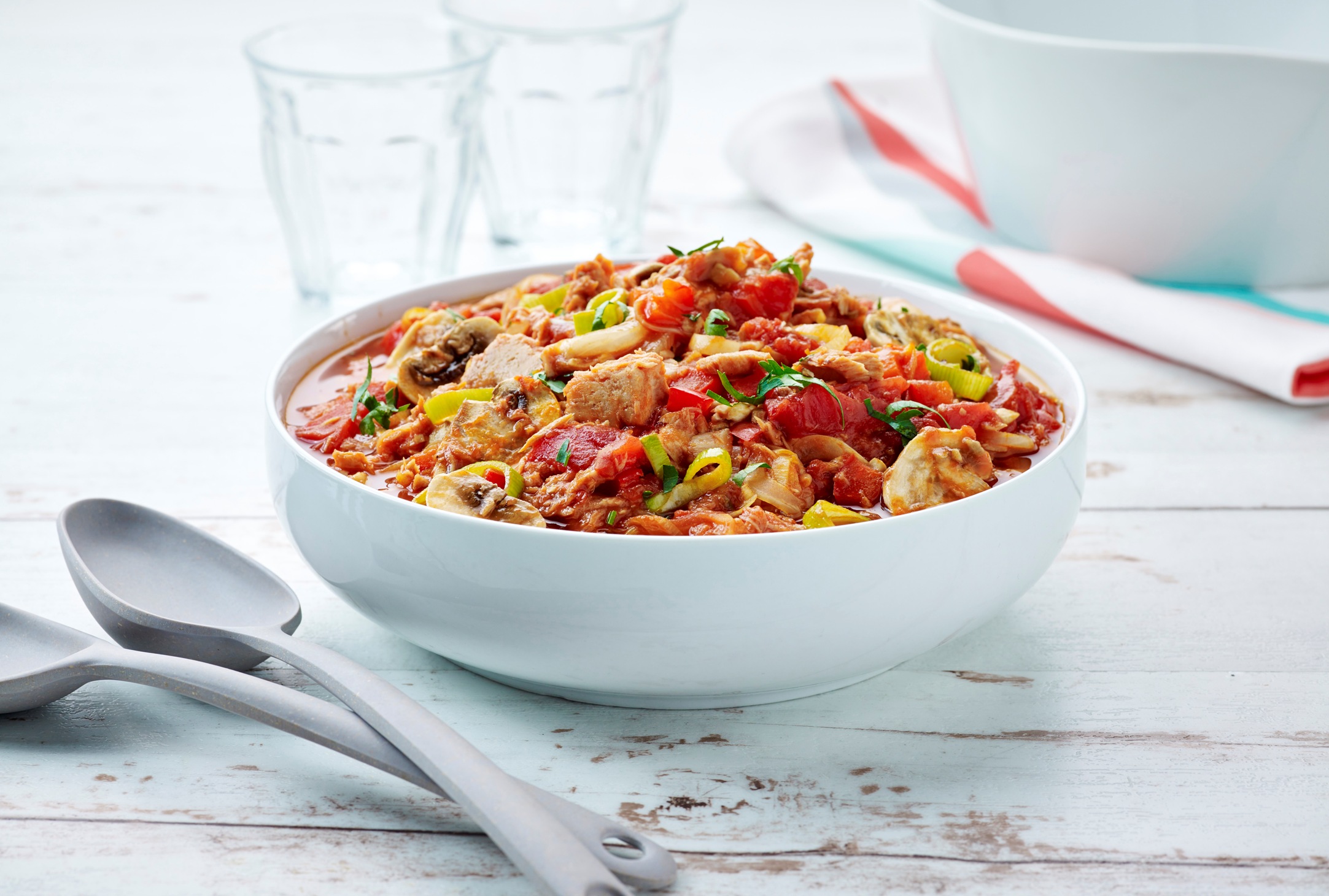 Mediterrane Soße mit Thunfisch