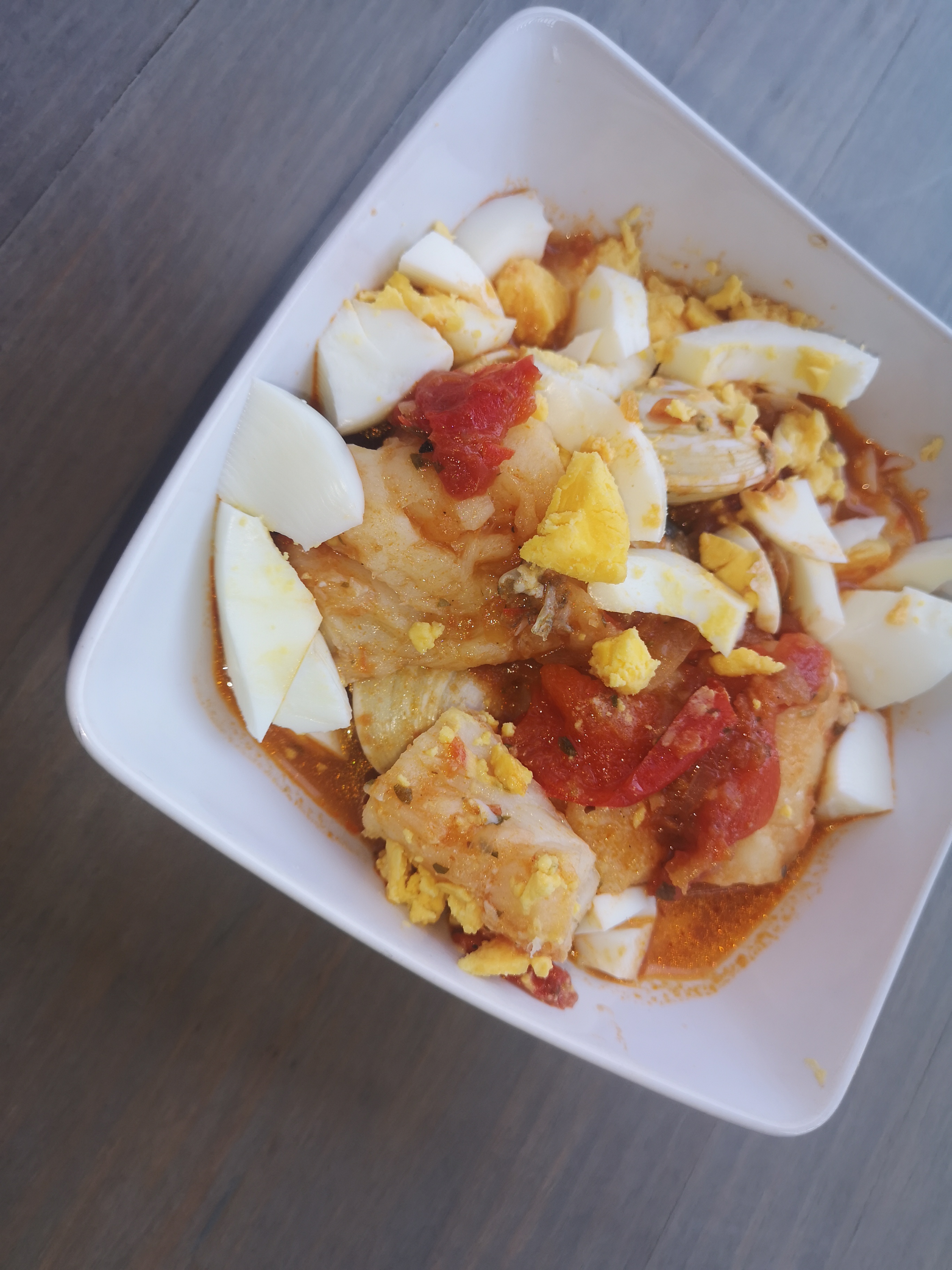 Bacalao con alejas a la marinera