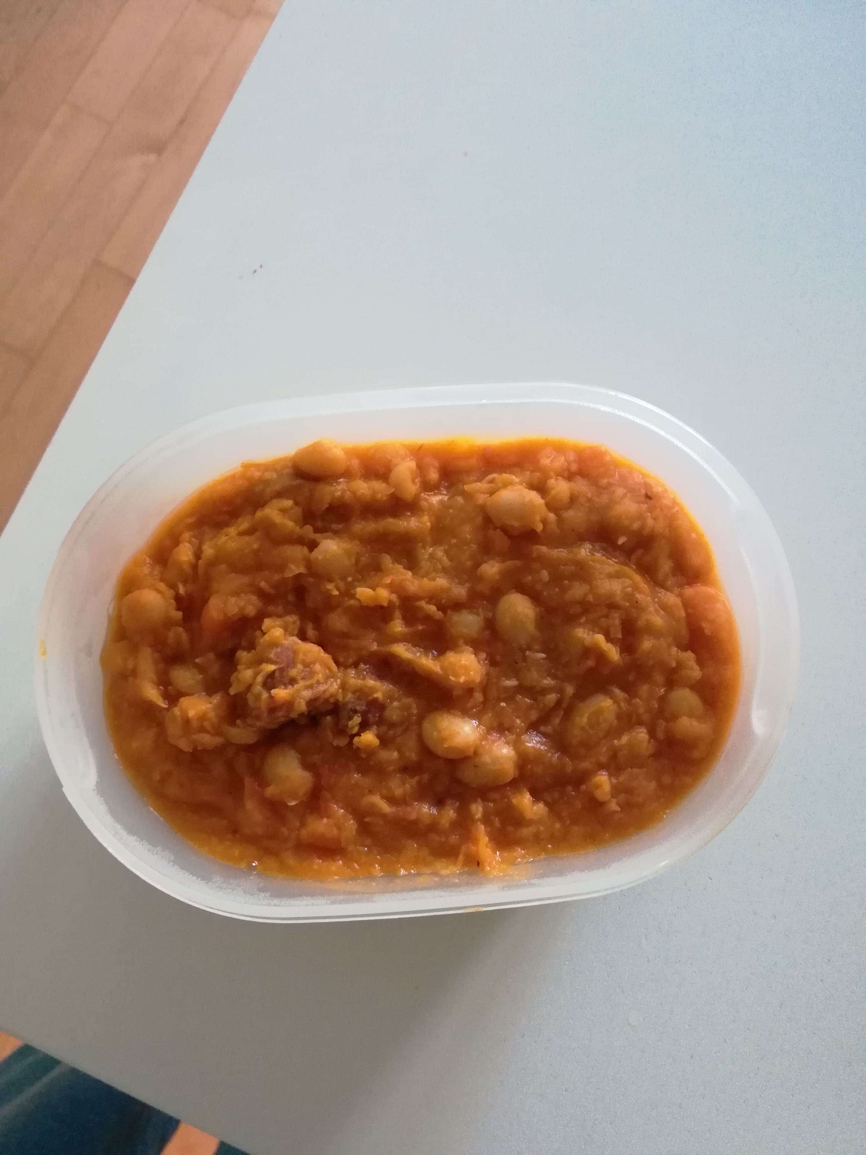 Pochas o Alubias con Chorizo