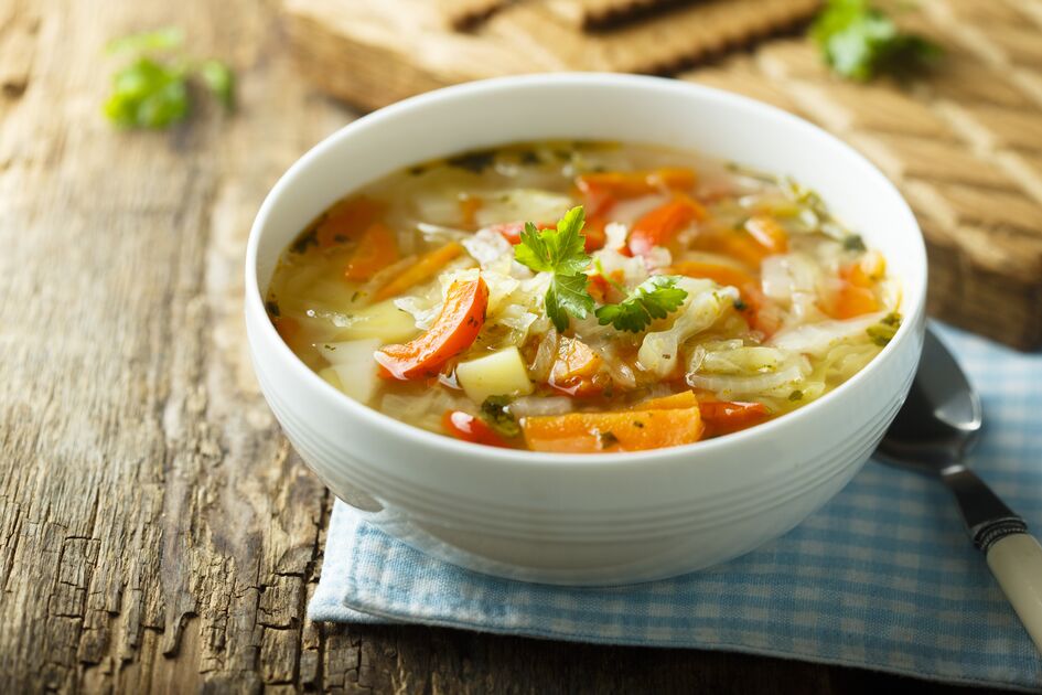 Sopa de verduras con sésamo y miso