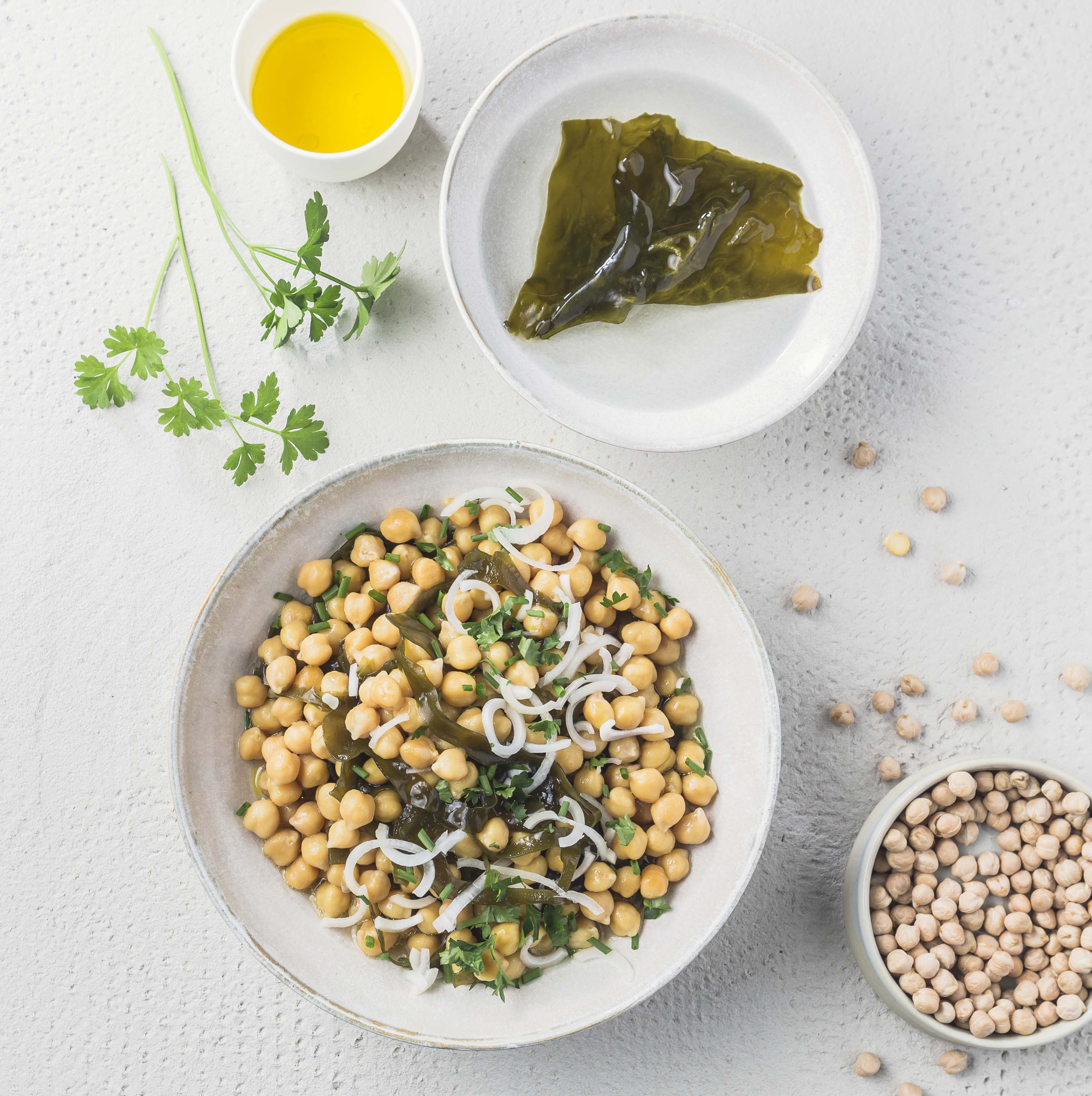 Garbanzos con alga kombu
