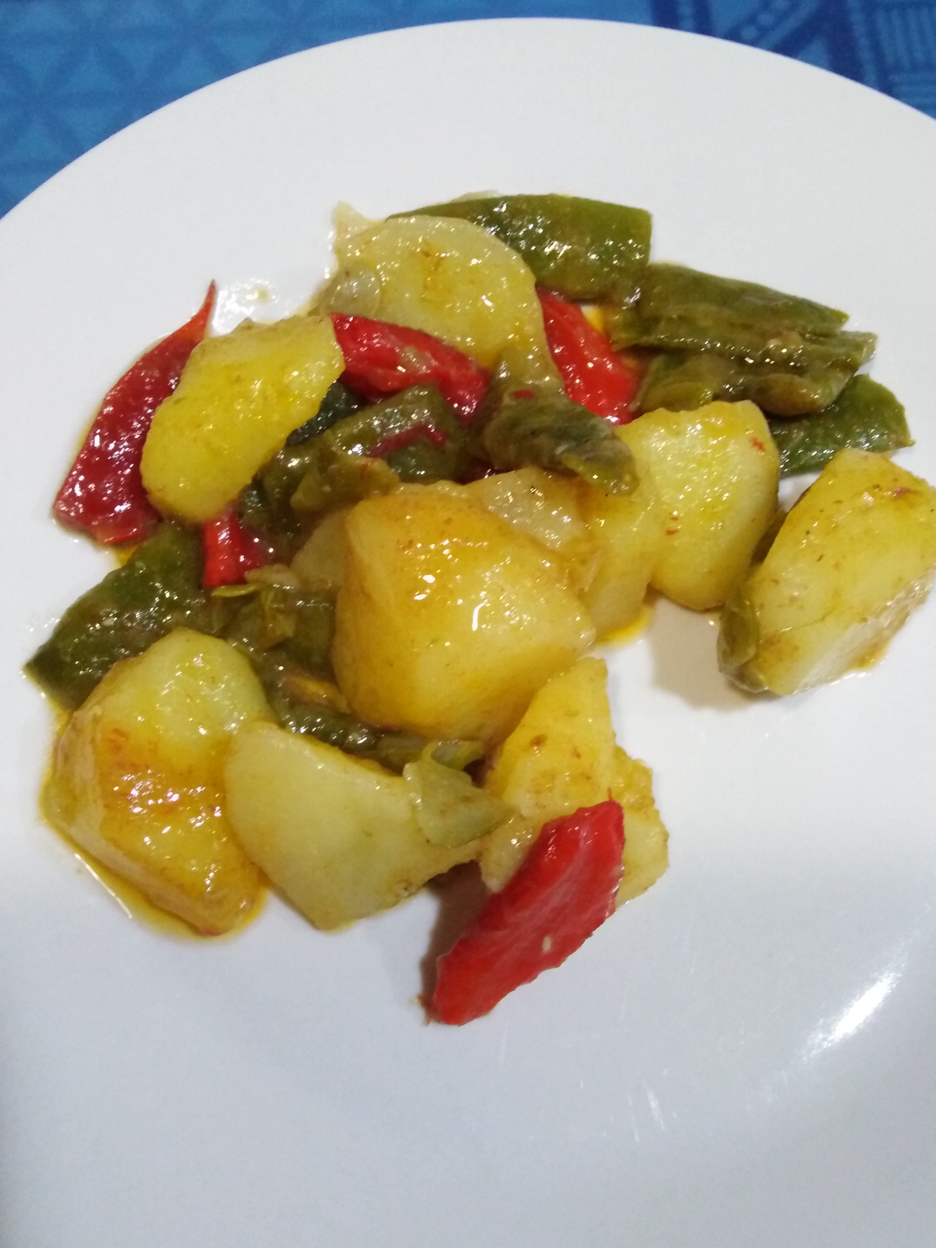 Judias verdes guisadas con patata y pimiento