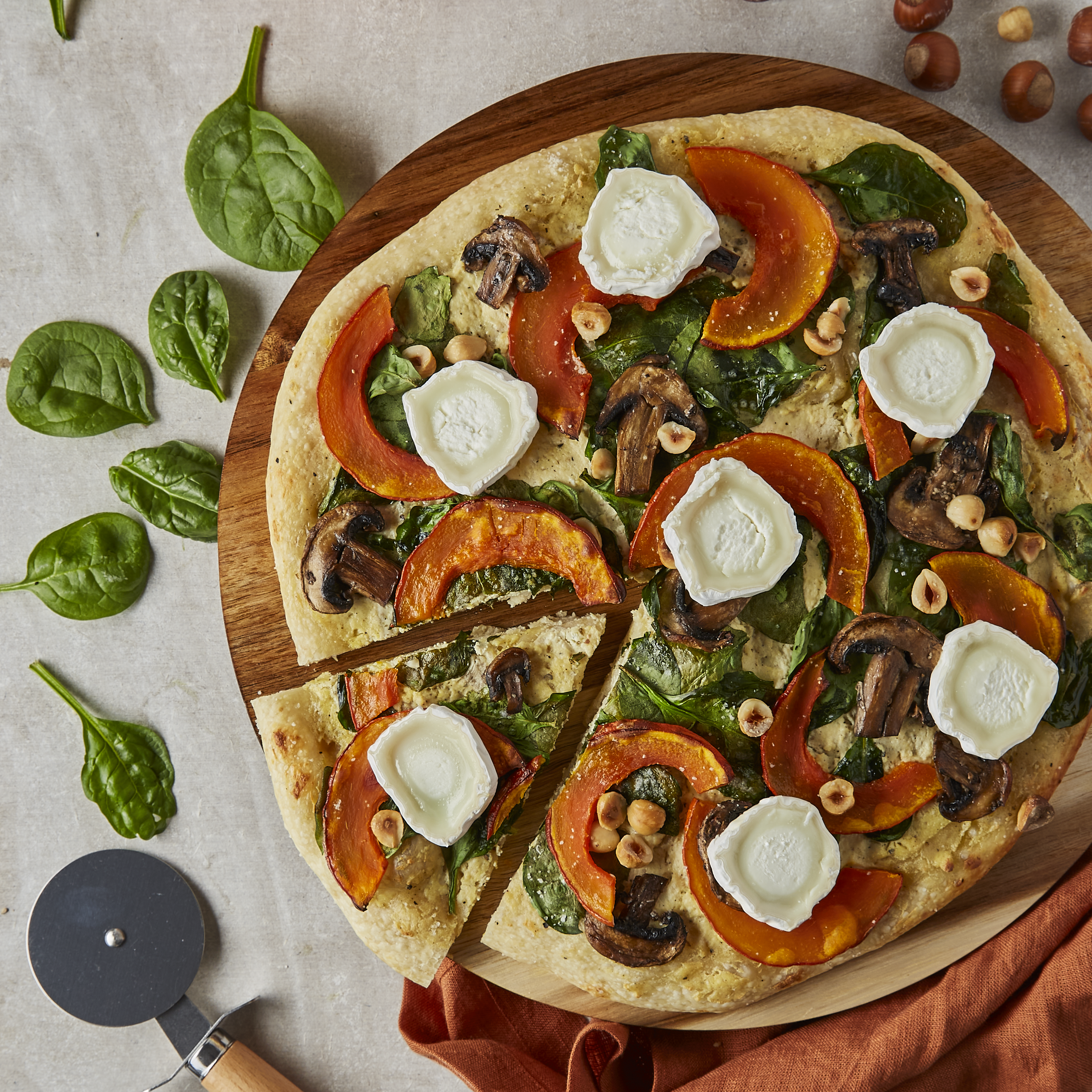 Pizza bianca con verdure invernali