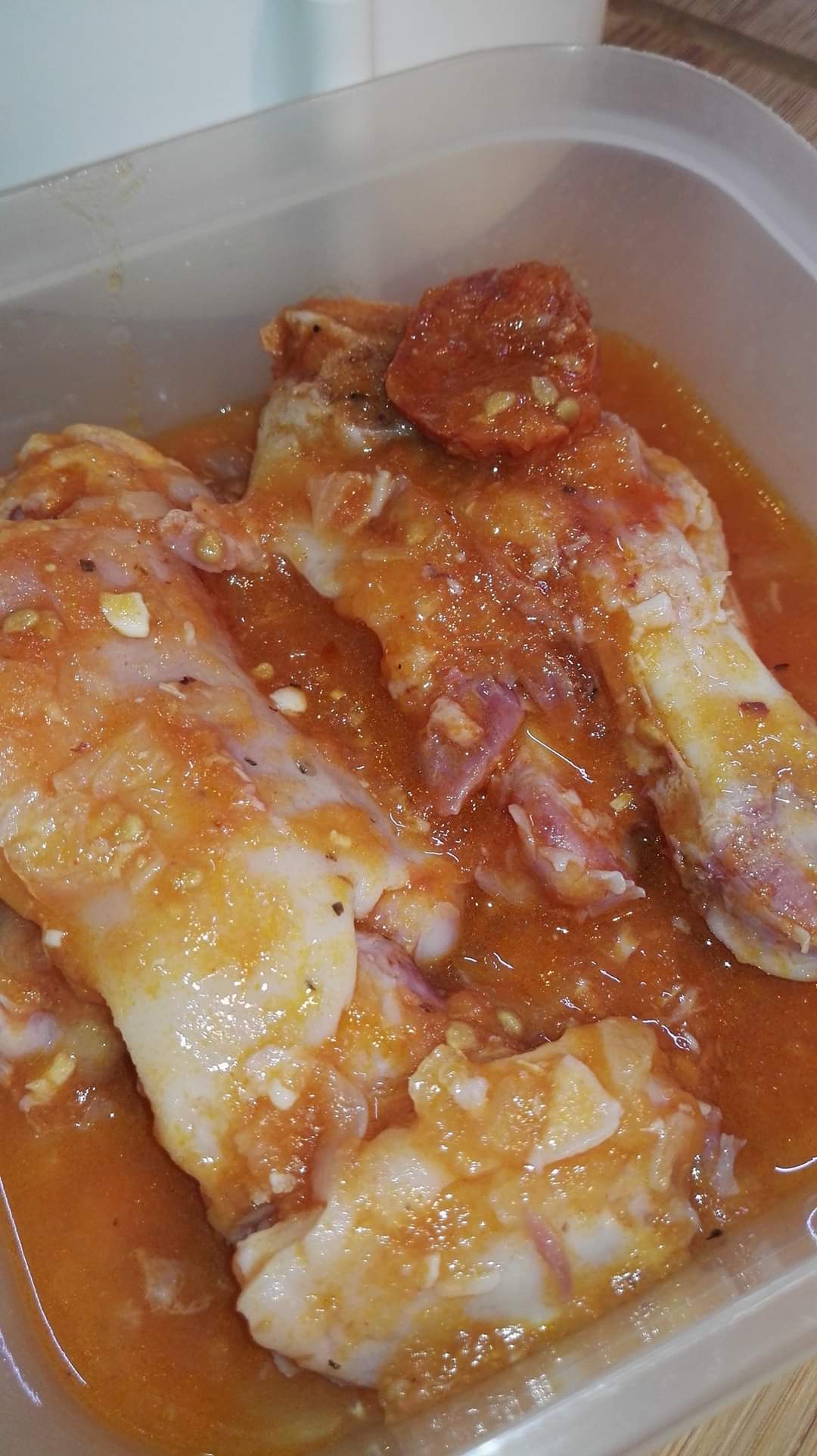 MANITAS DE CERDO EN SALSA