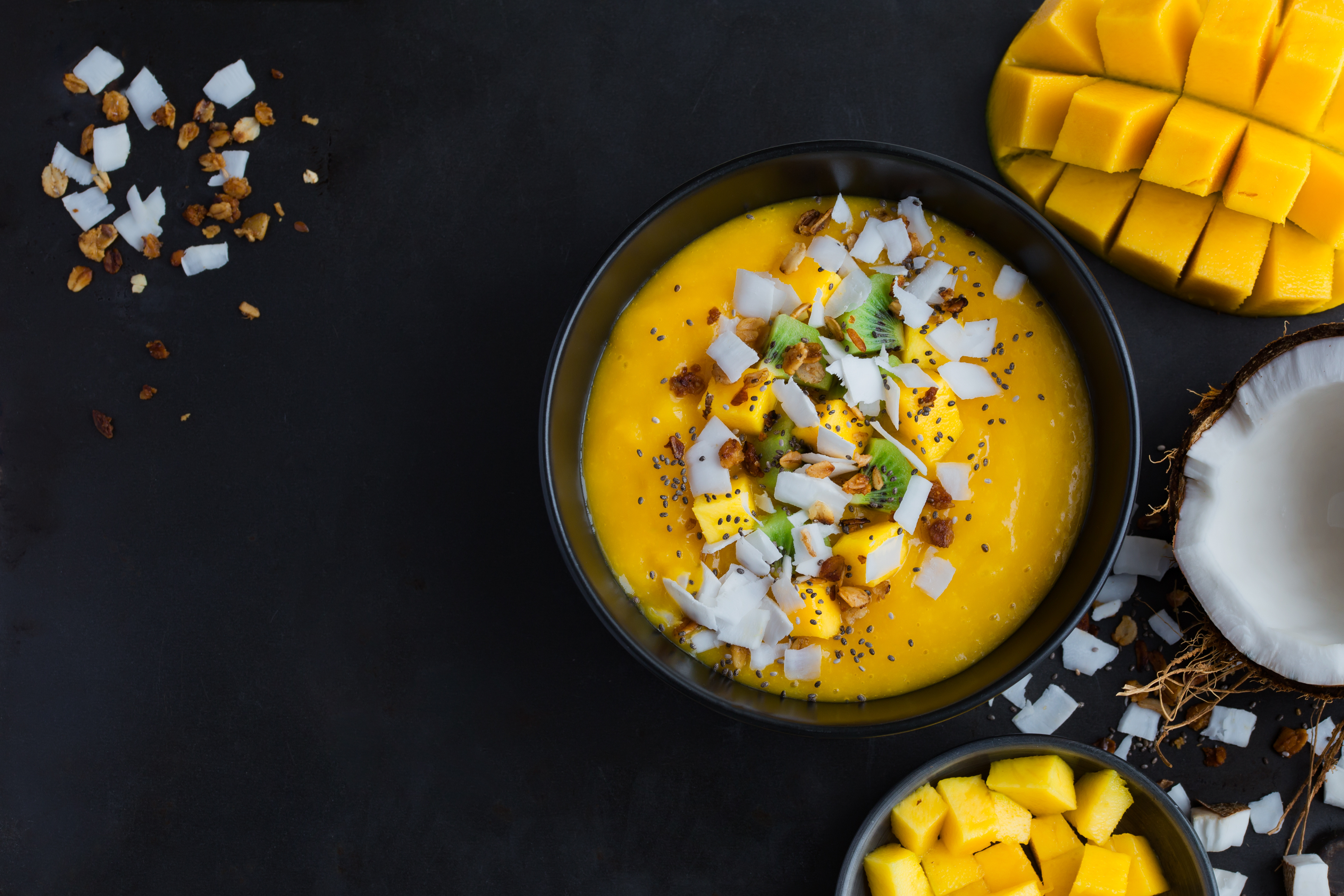 Mango-Smoothie-Bowl