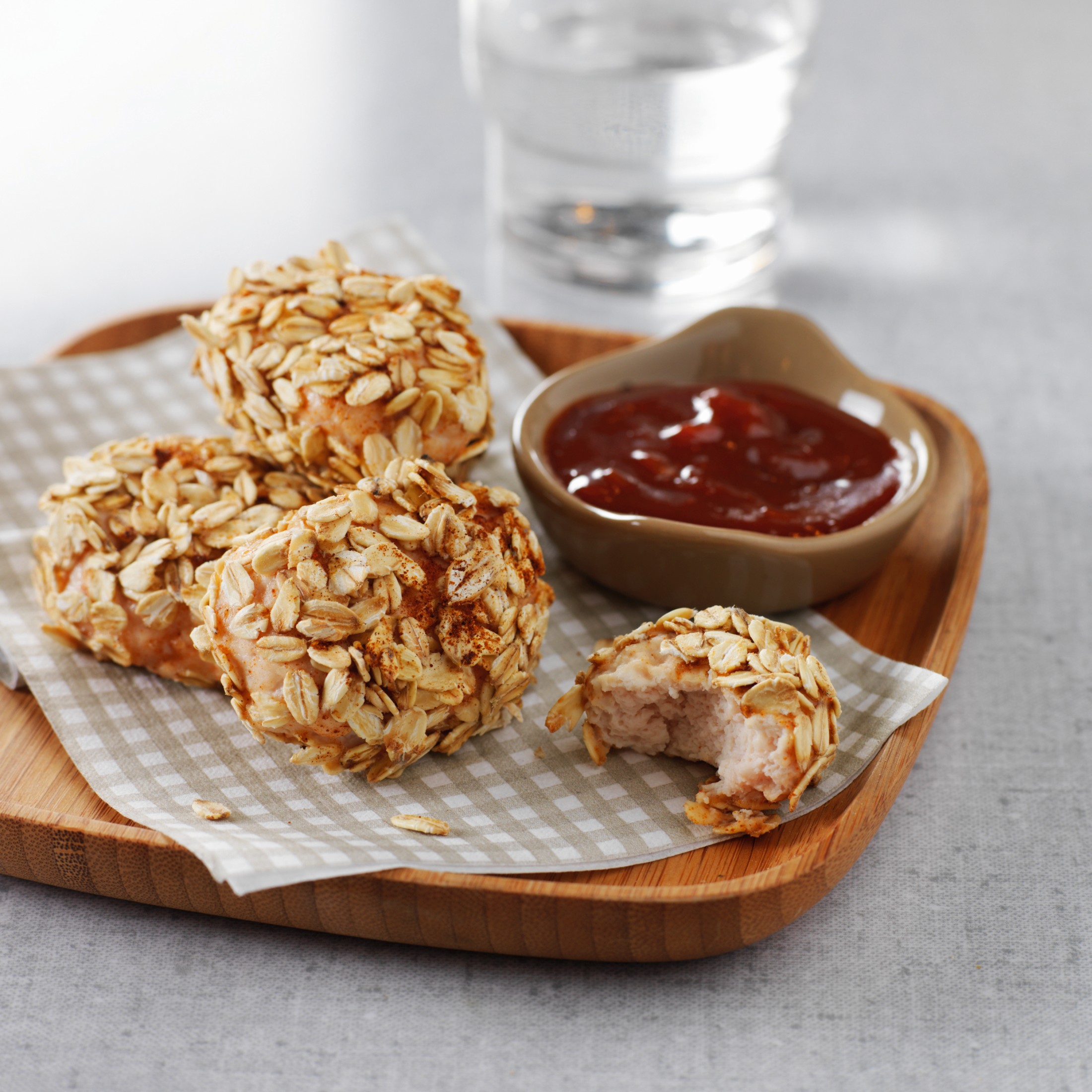 Crocchette di pollo con i fiocchi di cereali