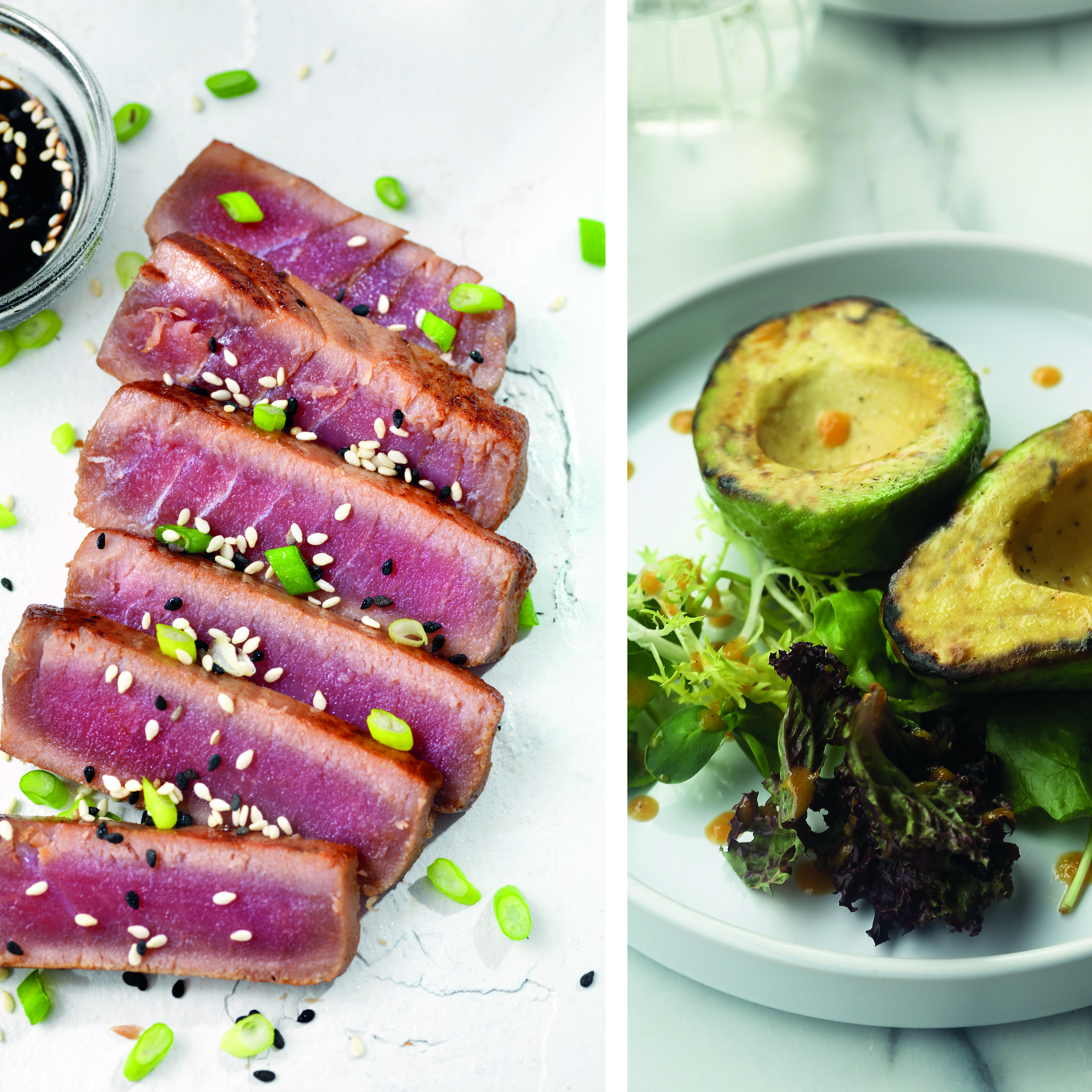 Tonno alla griglia con semi di sesamo e avocado arrostito